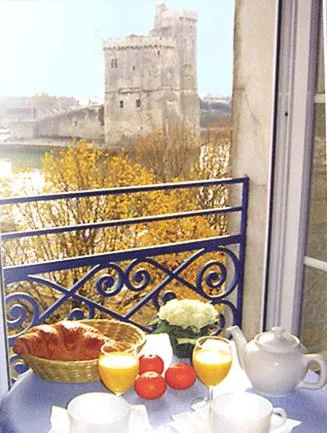 Continental breakfast in Hôtel de l'Océan