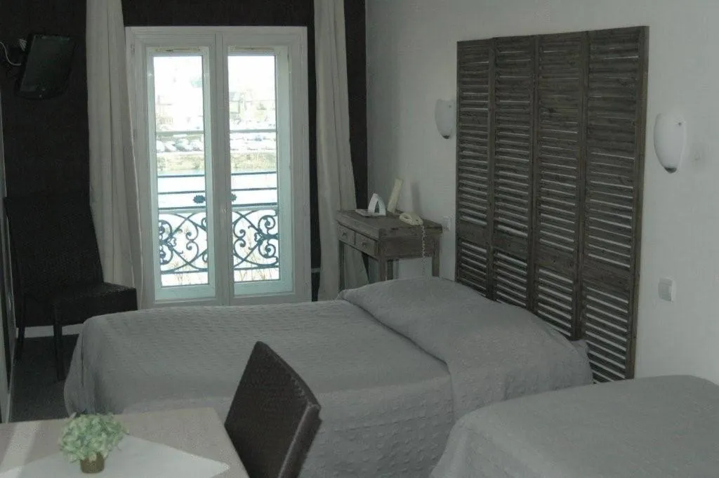 Bedroom, Bed in Hôtel de l'Océan