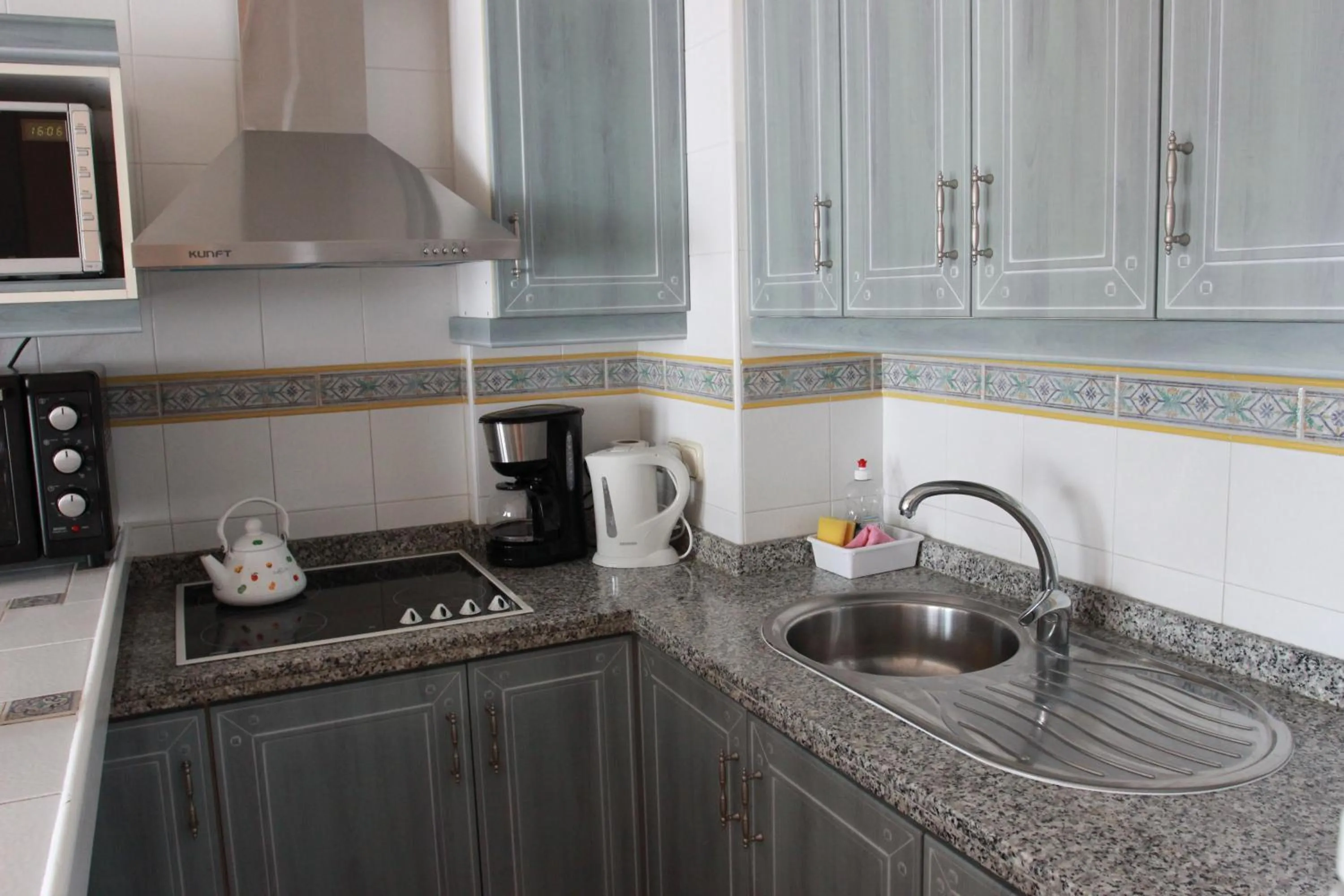 Kitchen or kitchenette in Ocean View Apartment at the beach Playa de La Arena