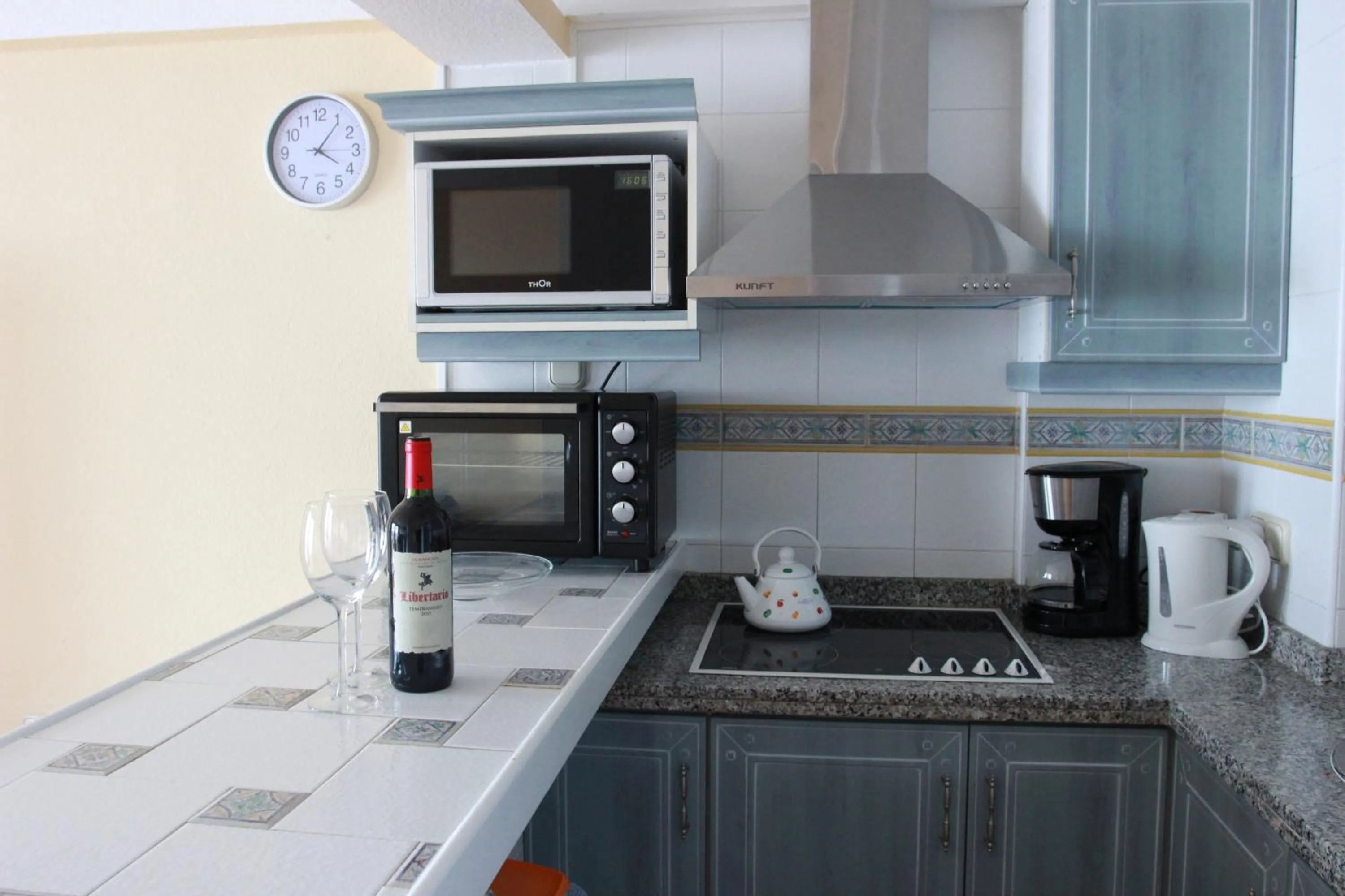 Kitchen or kitchenette in Ocean View Apartment at the beach Playa de La Arena