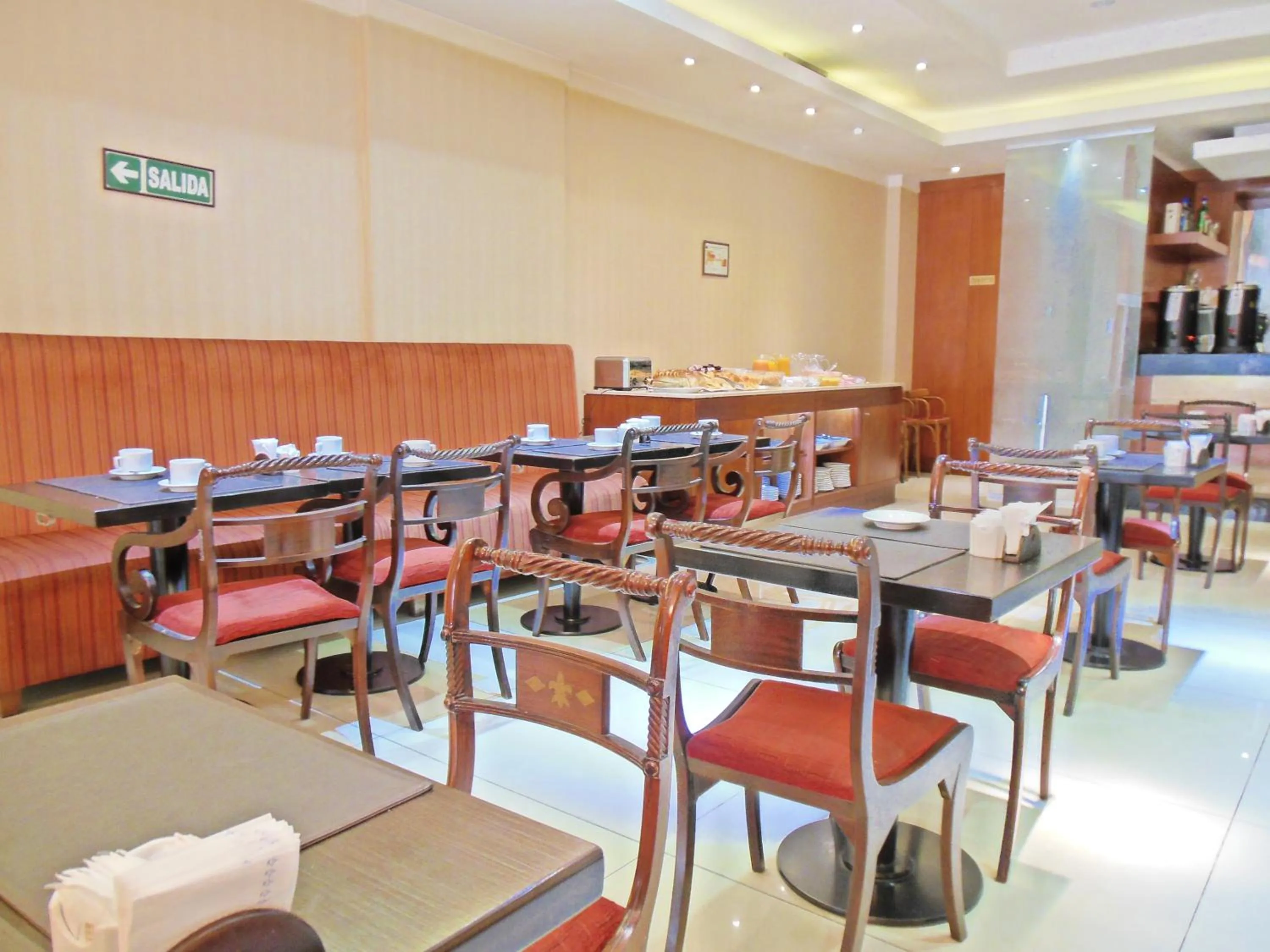 Lounge or bar in Hotel Sheltown