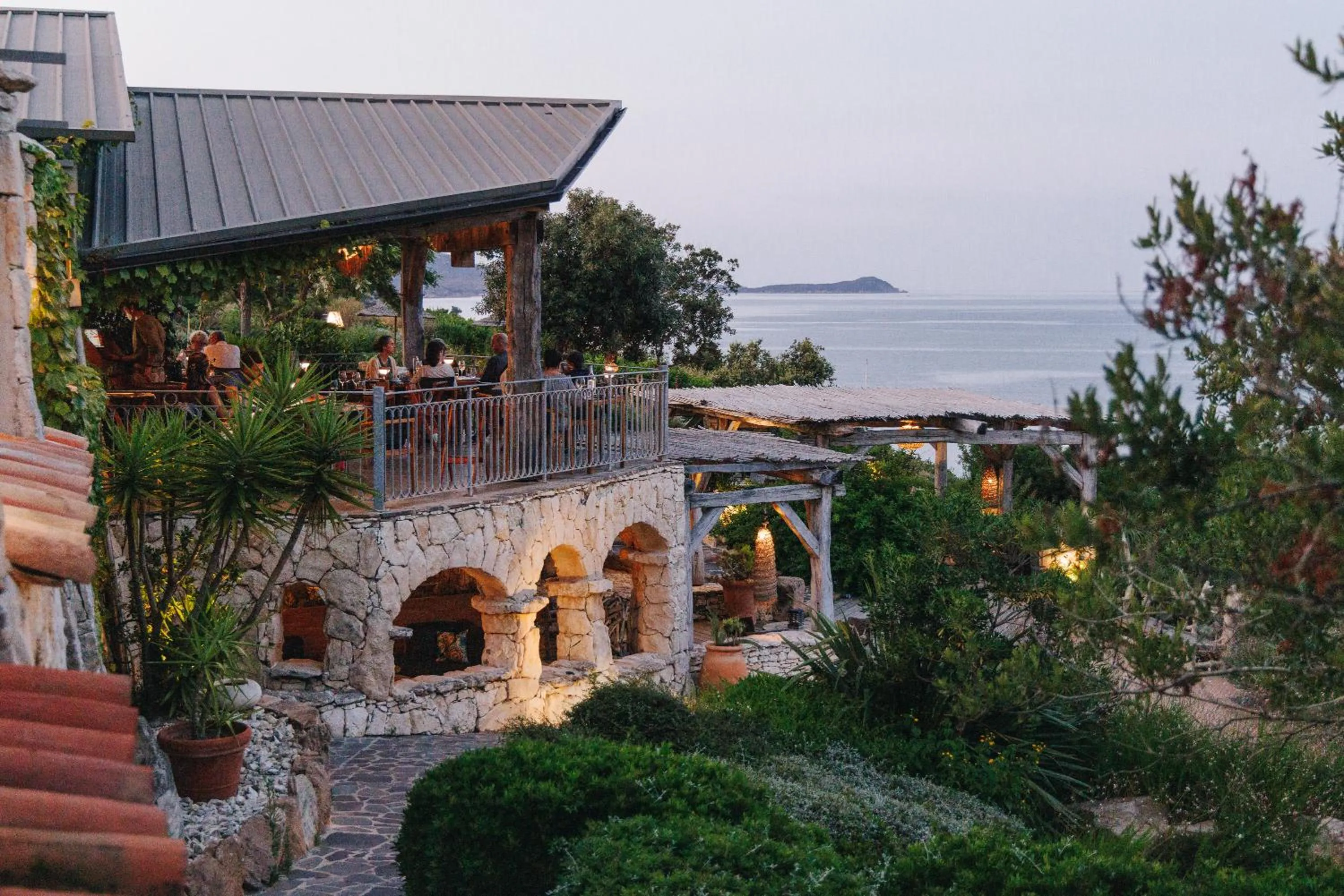 Restaurant/places to eat in U Capu Biancu