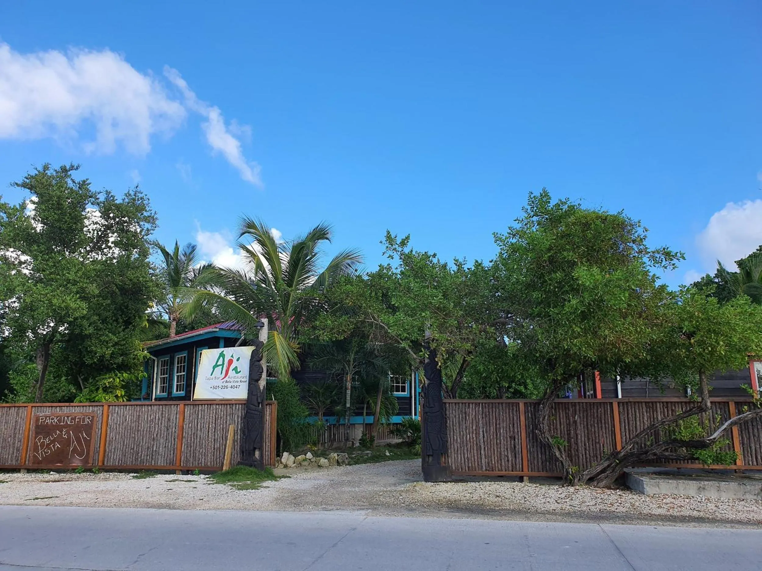 Facade/entrance in Bella Vista Resort Belize