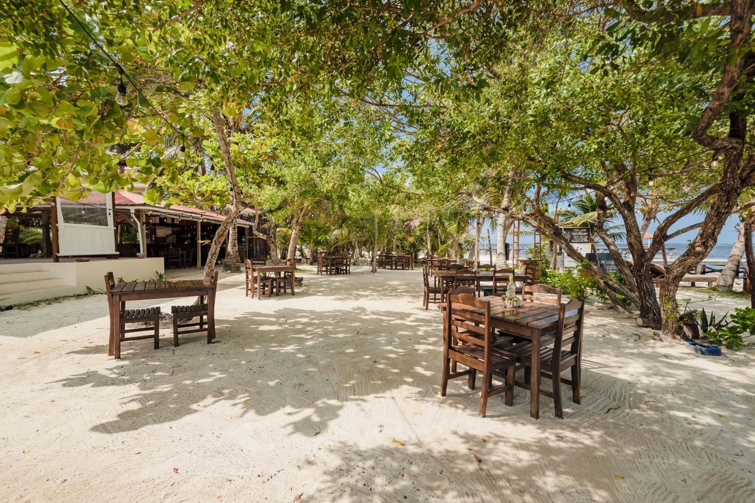 Dining area in Bella Vista Resort Belize