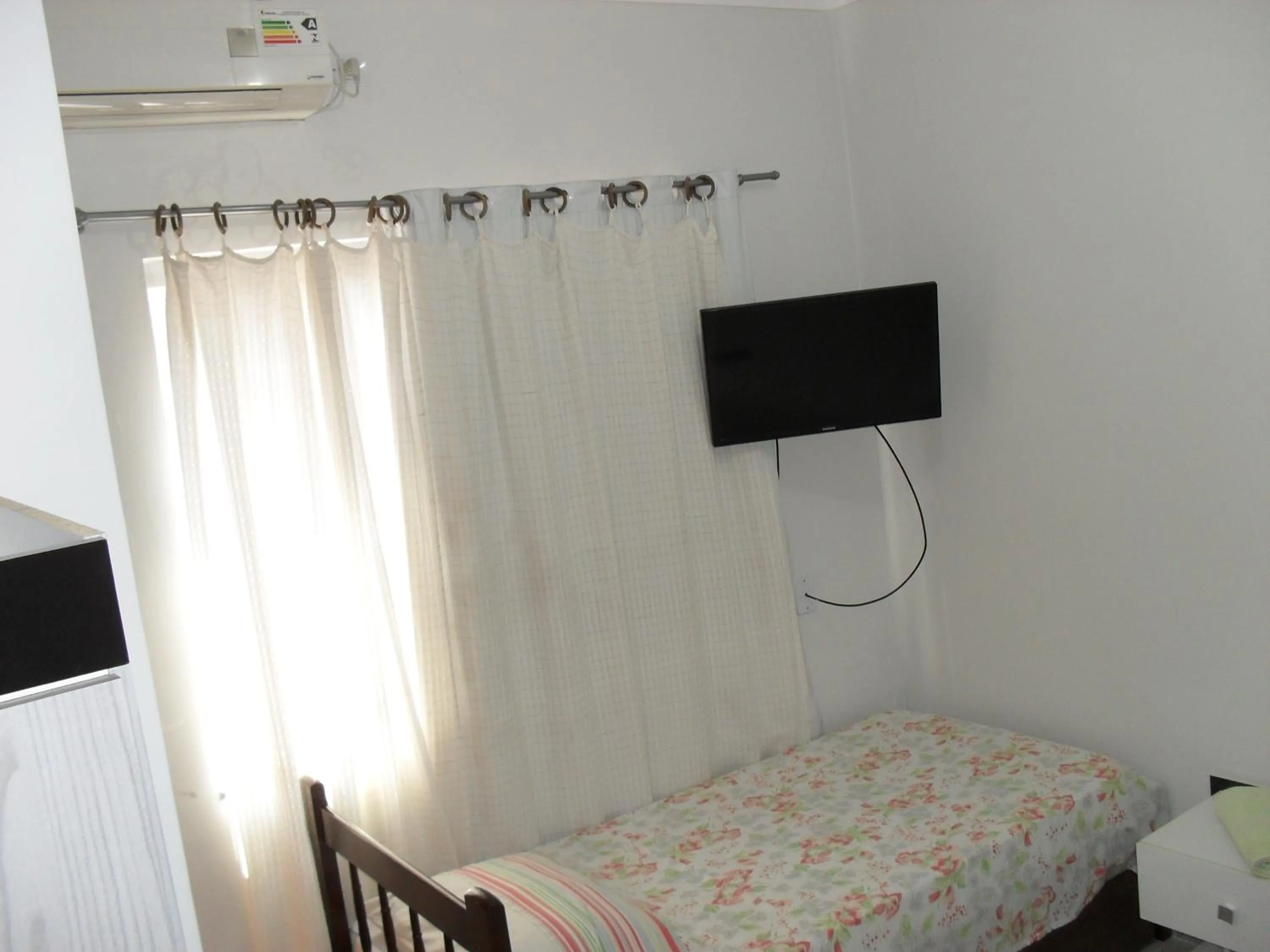 Photo of the whole room, Bed in Hotel Niteroi