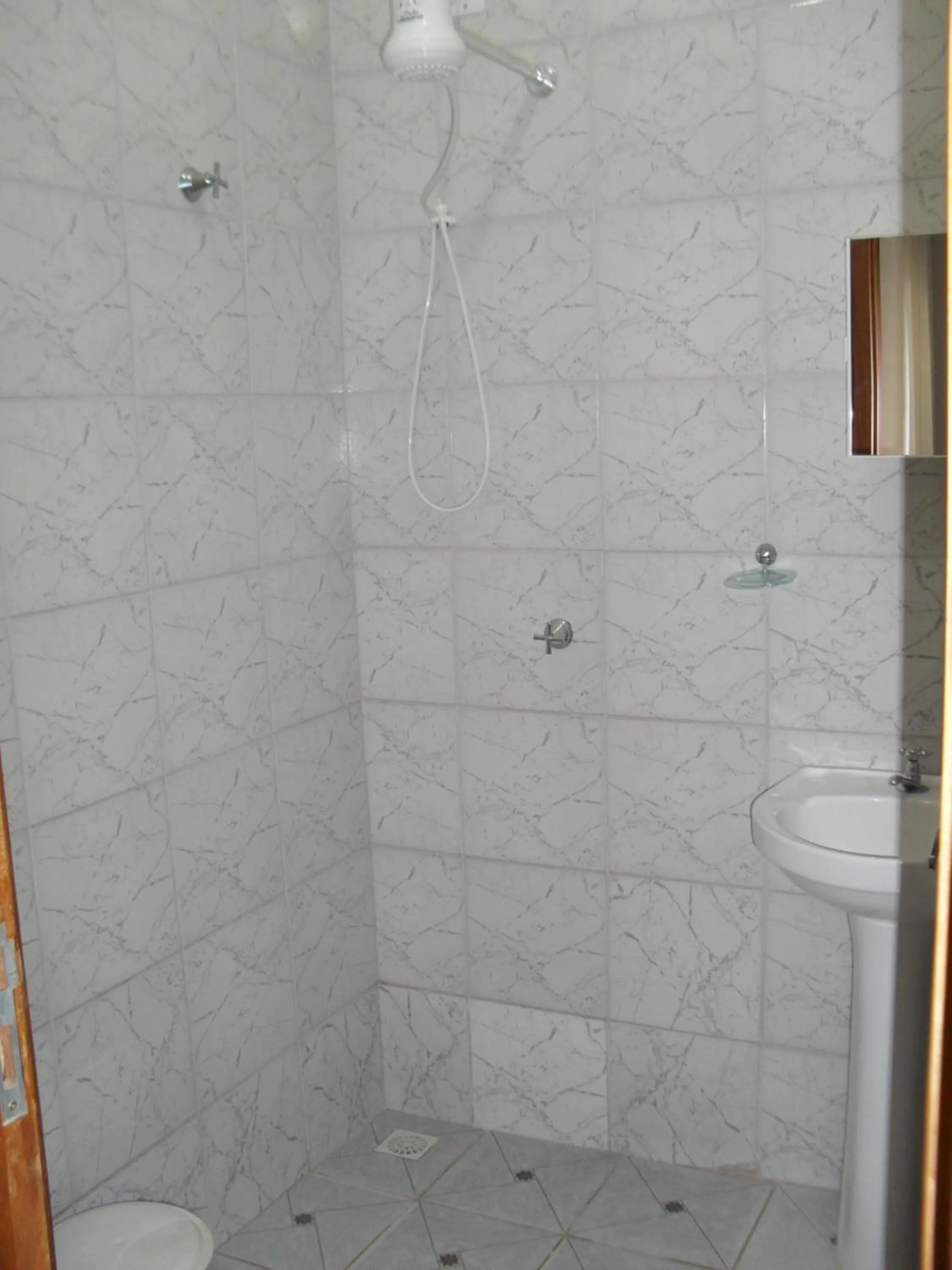 Bathroom in Hotel Niteroi