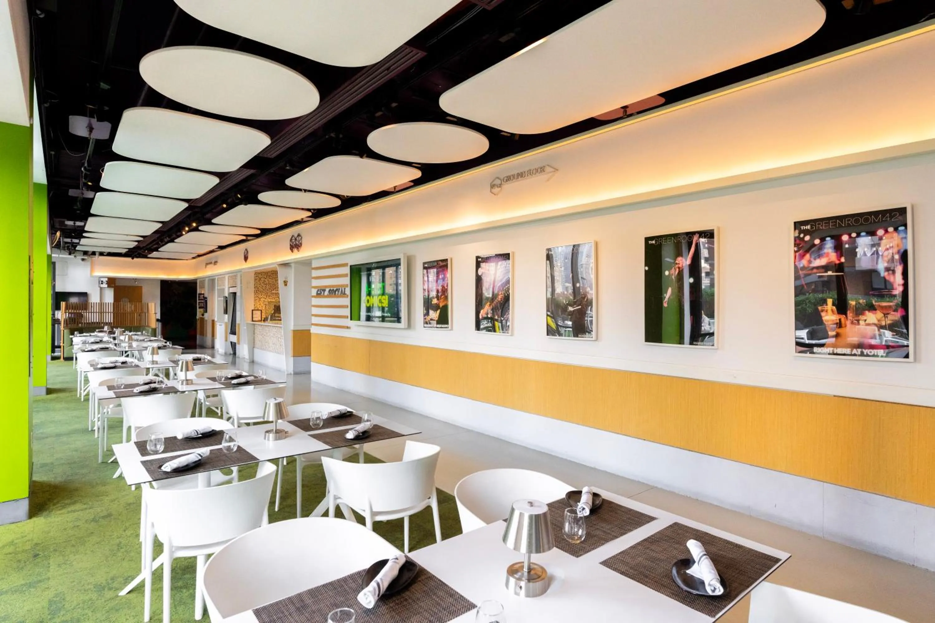 Restaurant/places to eat in YOTEL New York Times Square