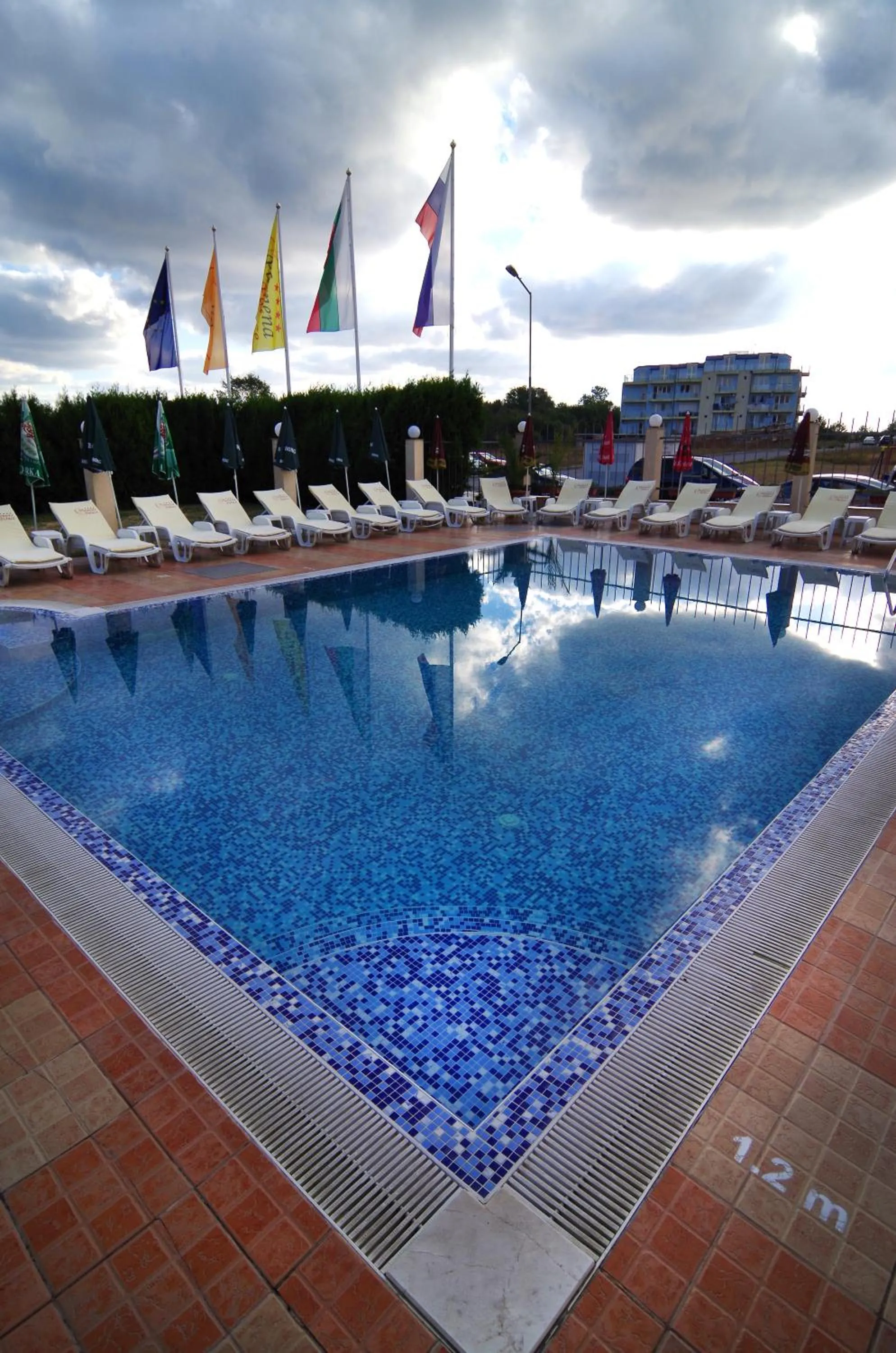 Swimming pool in Hotel Plamena Palace