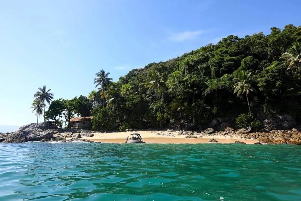 Aconchego 3 dorms, piscina, churrasq em Condomínio Fechado