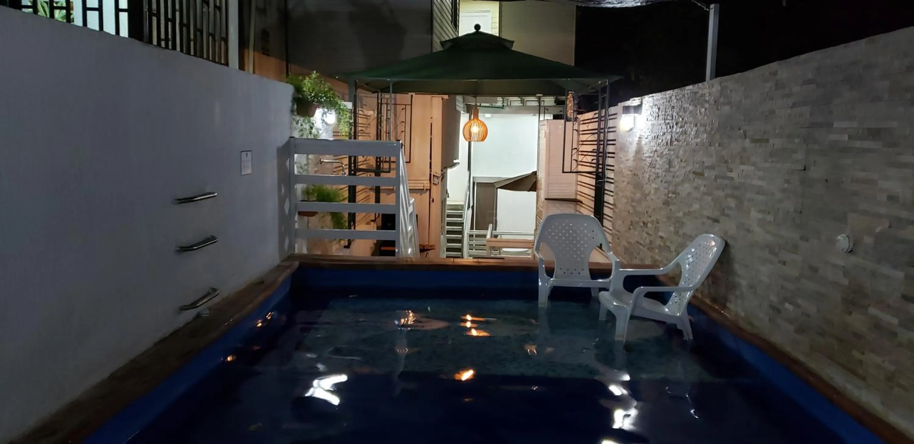 Posada J&J Forbes - 1