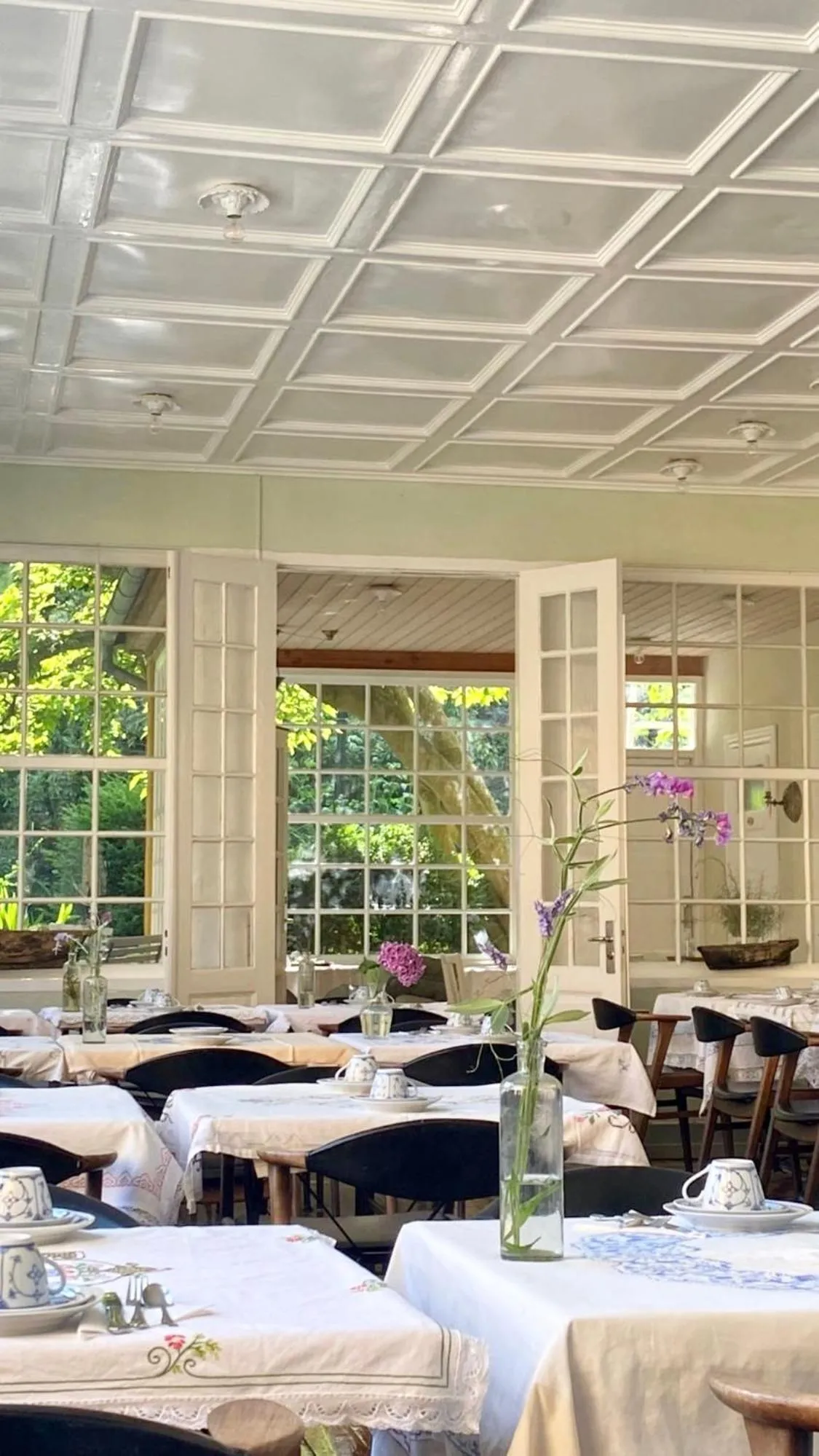 Restaurant/places to eat in JANTZENs HOTEL