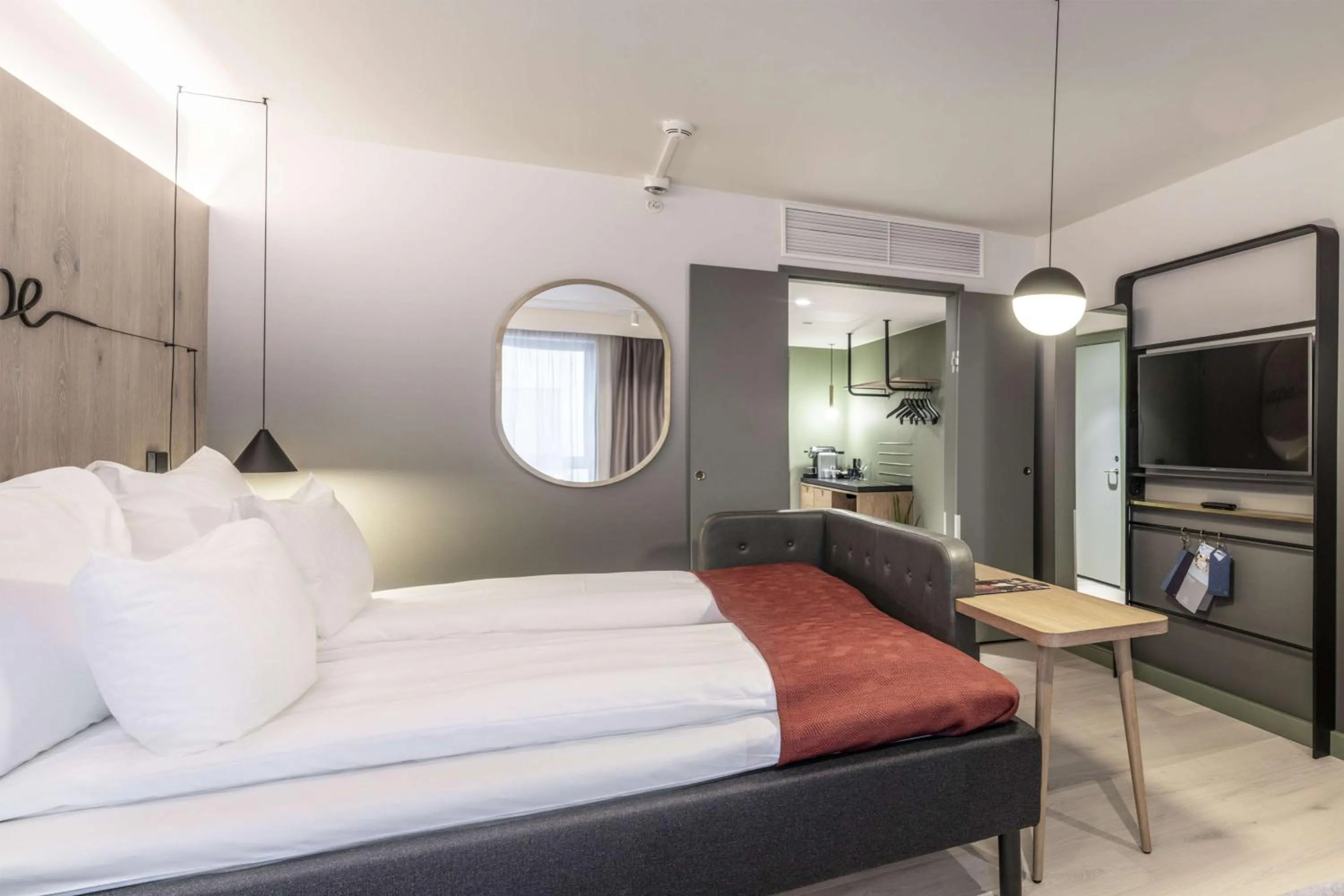 Bedroom, Bed in Hotel Norge by Scandic