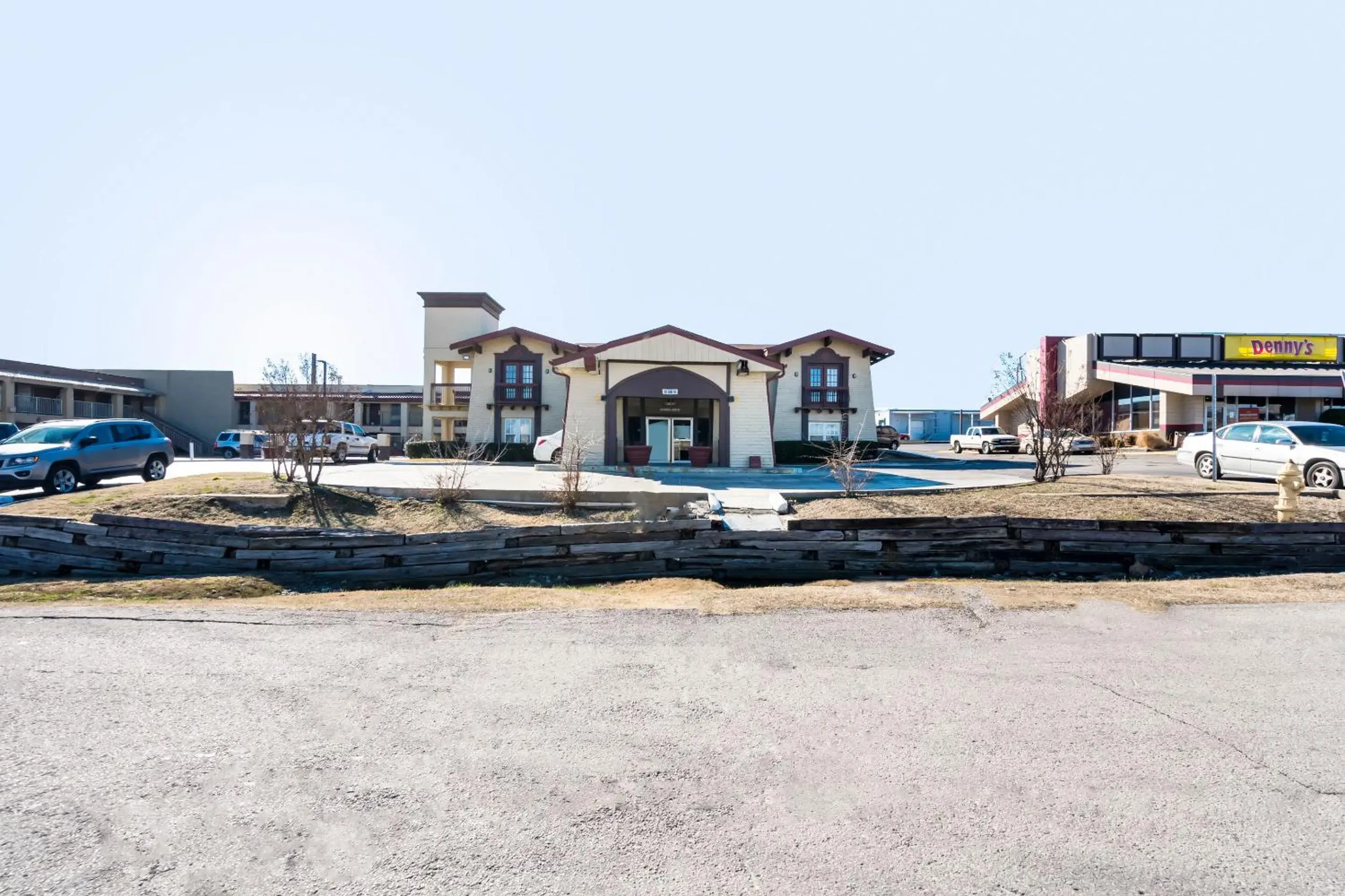 Facade/entrance in OYO Hotel Tulsa N Sheridan Rd & Airport Facade/entrance in OYO Hotel Tulsa N Sheridan Rd & Airport