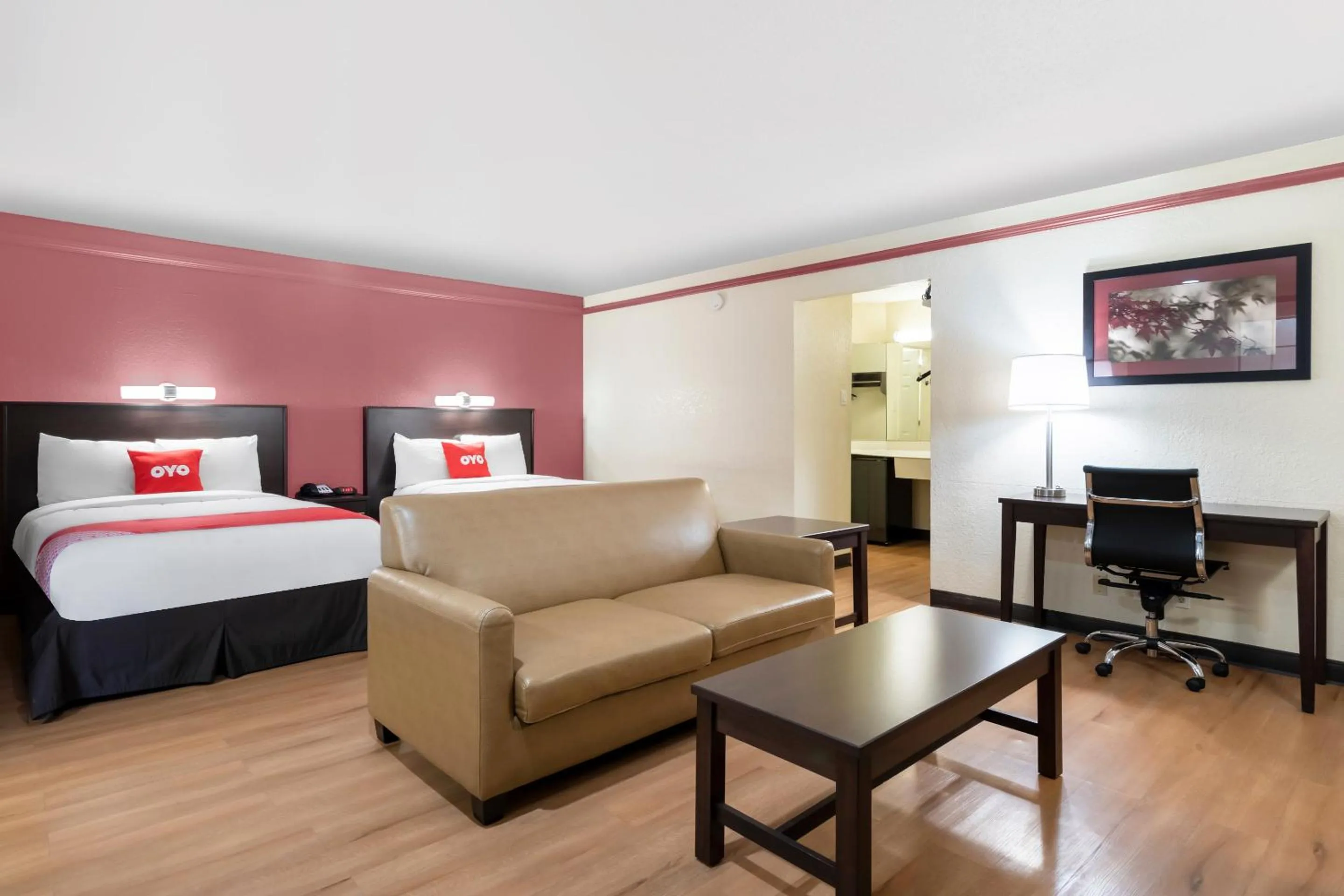 Bed in OYO Hotel Tulsa N Sheridan Rd & Airport