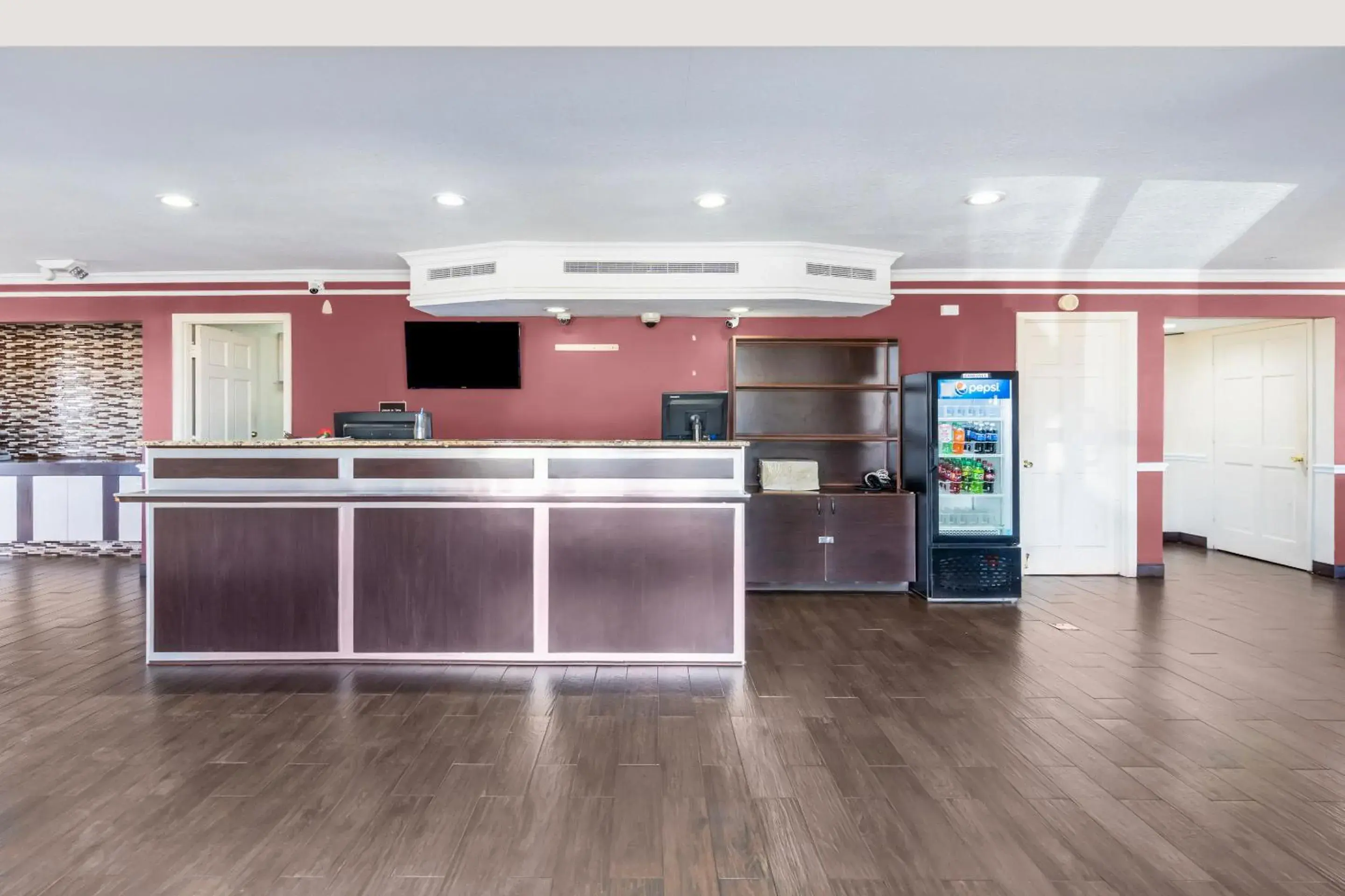 Lobby or reception in OYO Hotel Tulsa N Sheridan Rd & Airport Lobby or reception in OYO Hotel Tulsa N Sheridan Rd & Airport