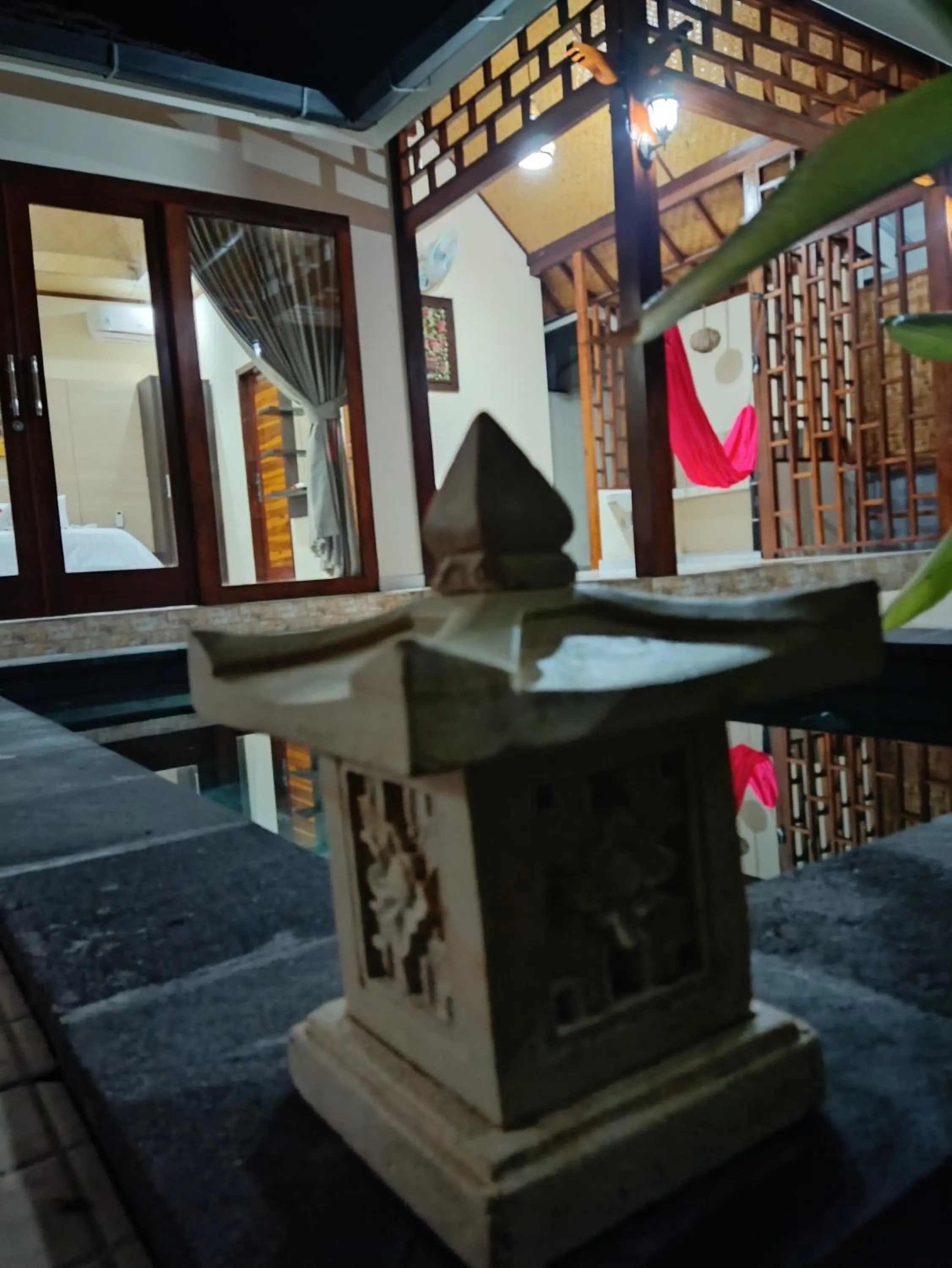 Pool view in Villa Kinagu