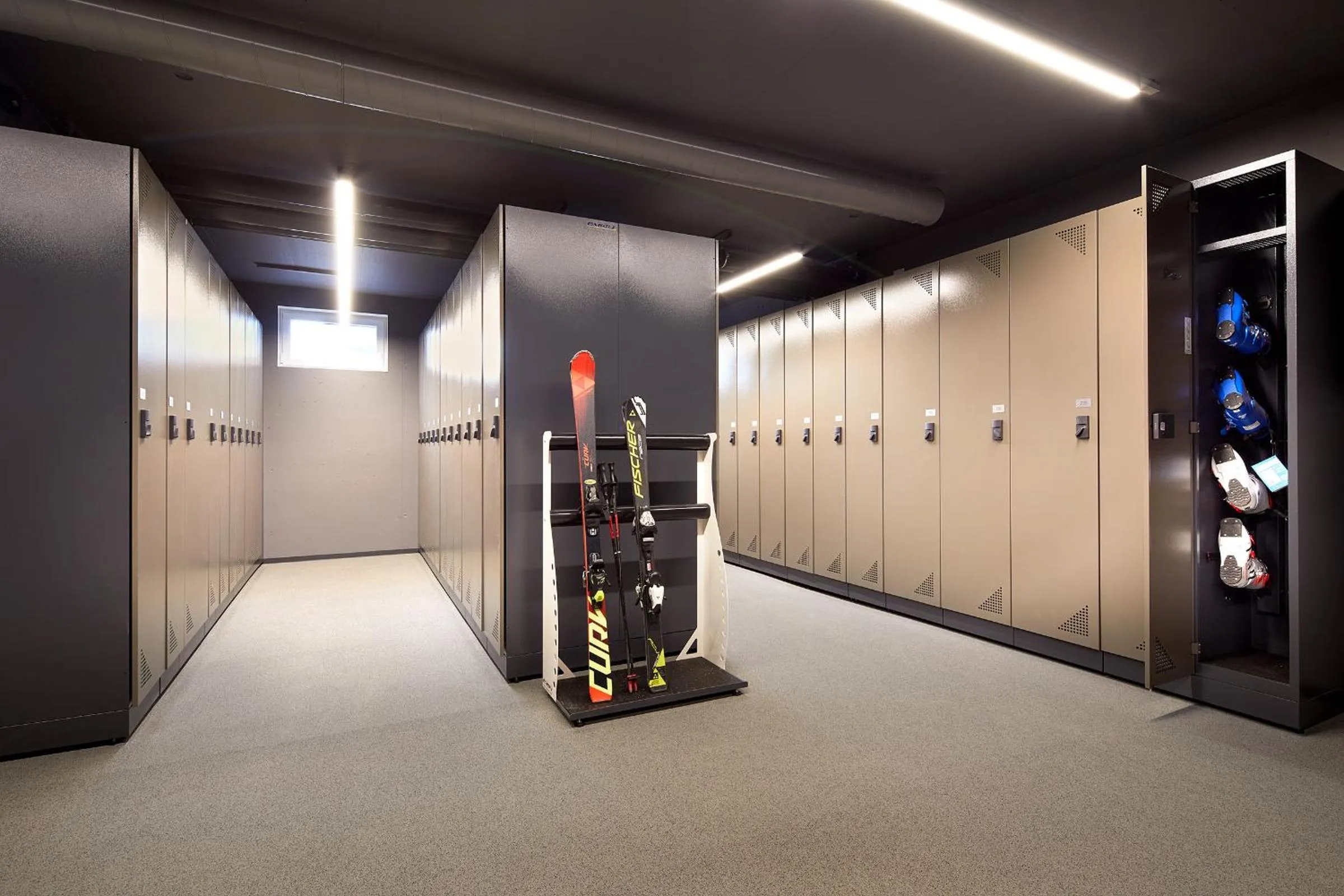 Skiing in Gasthof Hotel Post