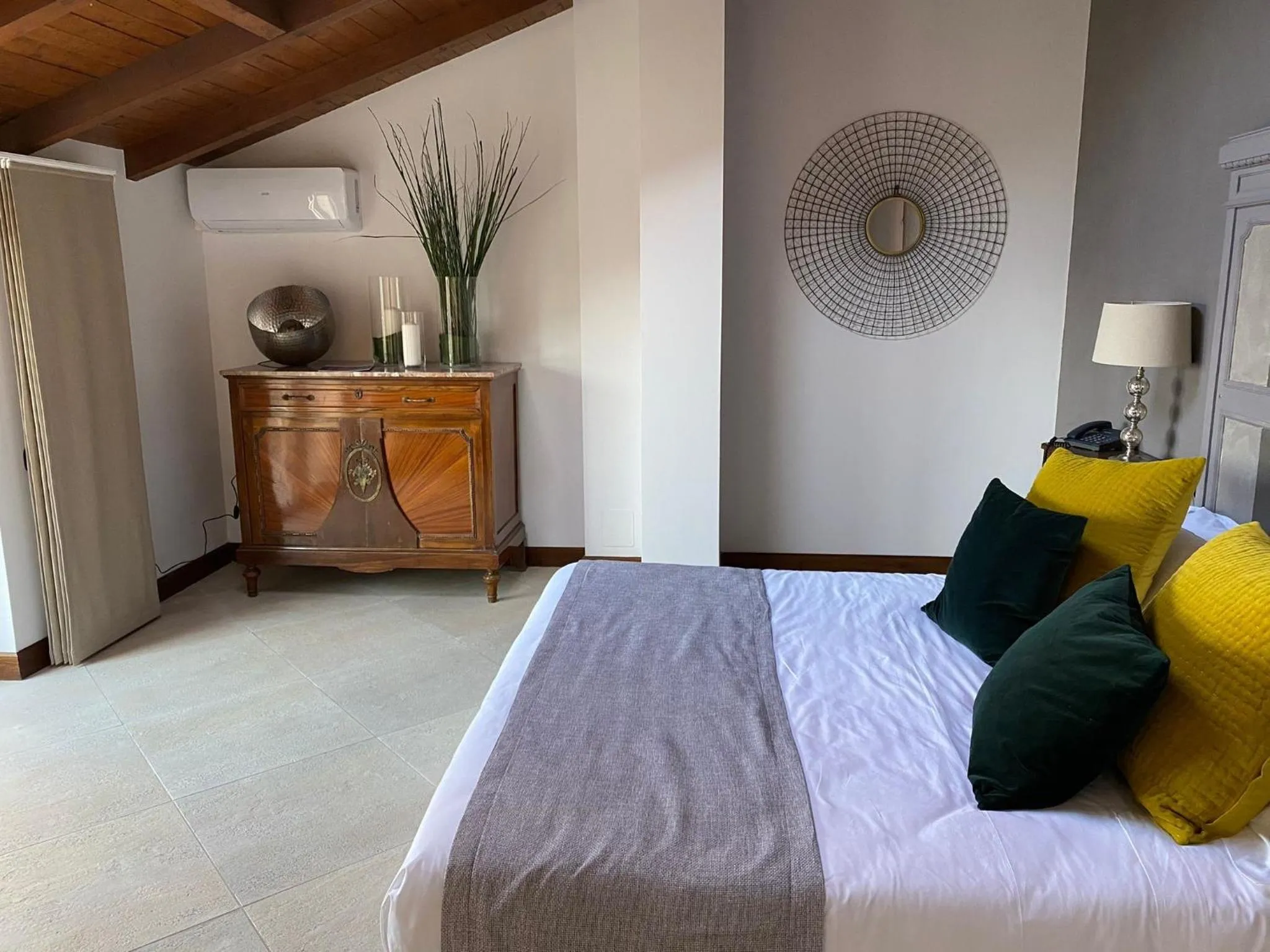 Photo of the whole room, Bed in La Locanda Del Pontefice - Luxury Country House