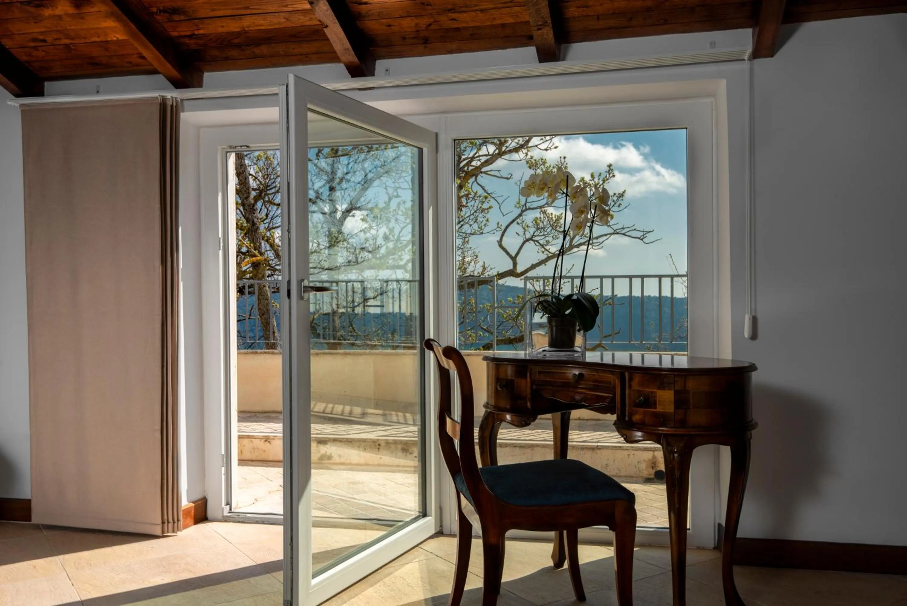 Balcony/Terrace in La Locanda Del Pontefice - Luxury Country House