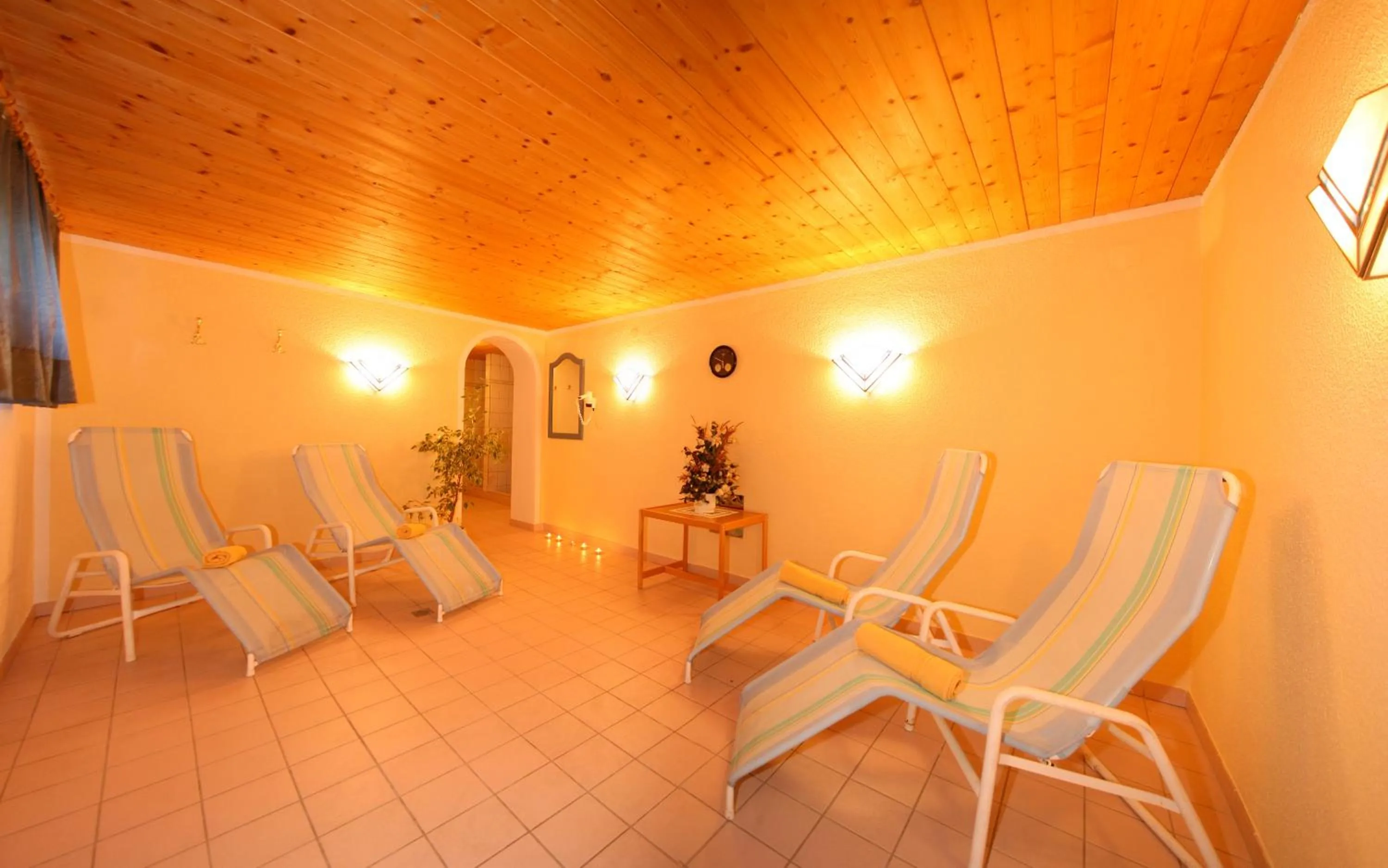 Spa and wellness centre/facilities in Pension Tirol