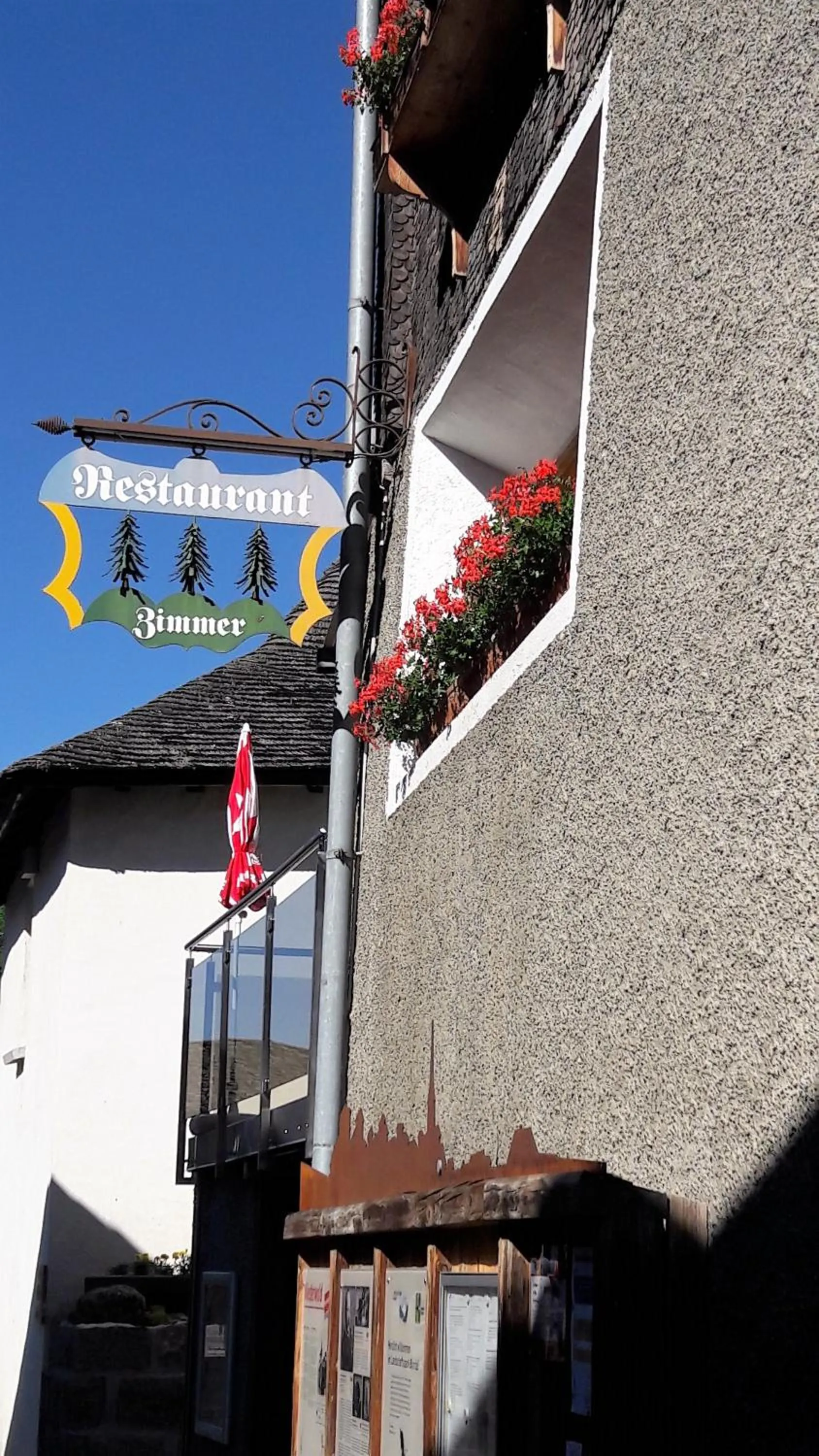 Facade/entrance in Hotel-Restaurant Drei Tannen