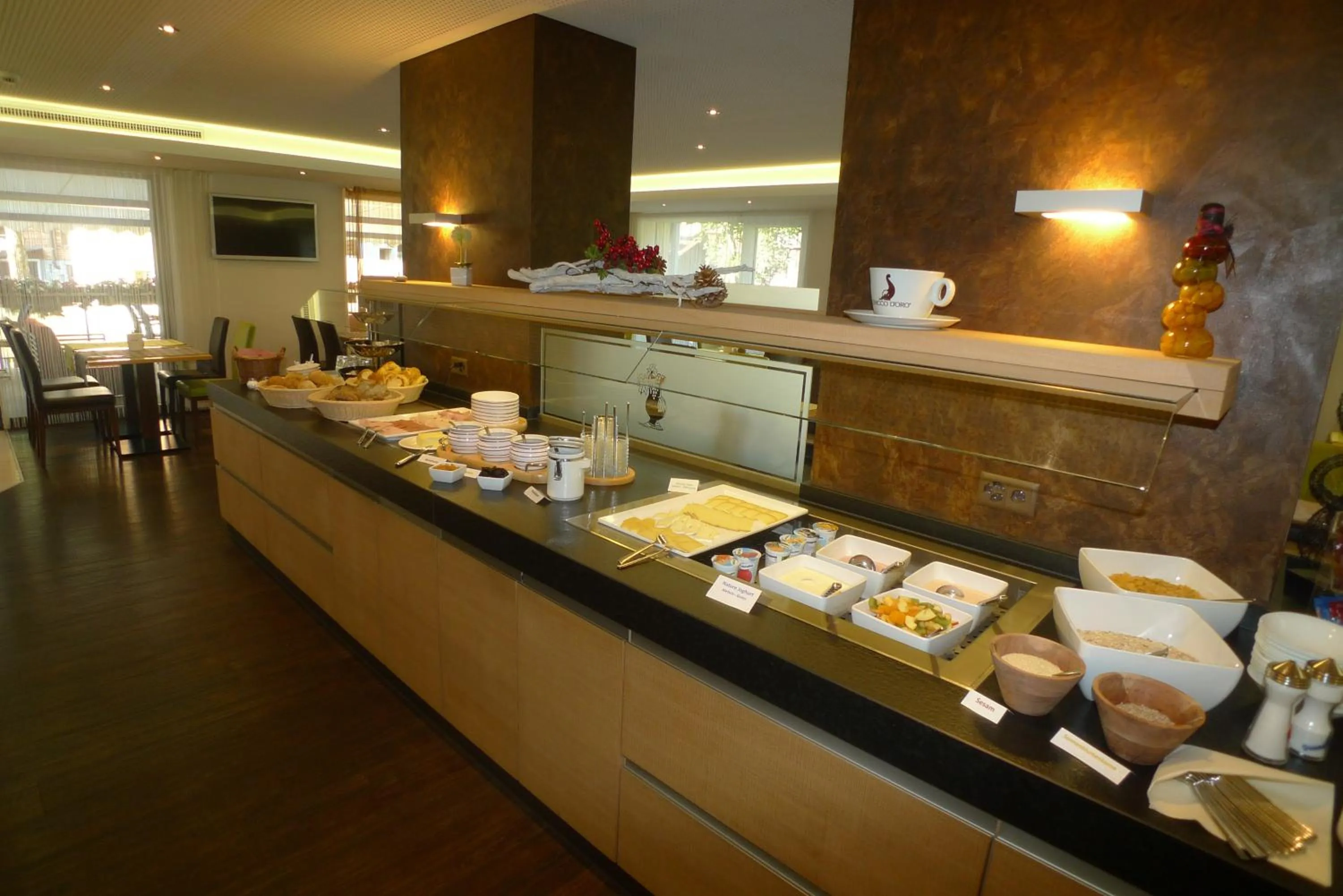 Buffet breakfast in Hotel Astoria