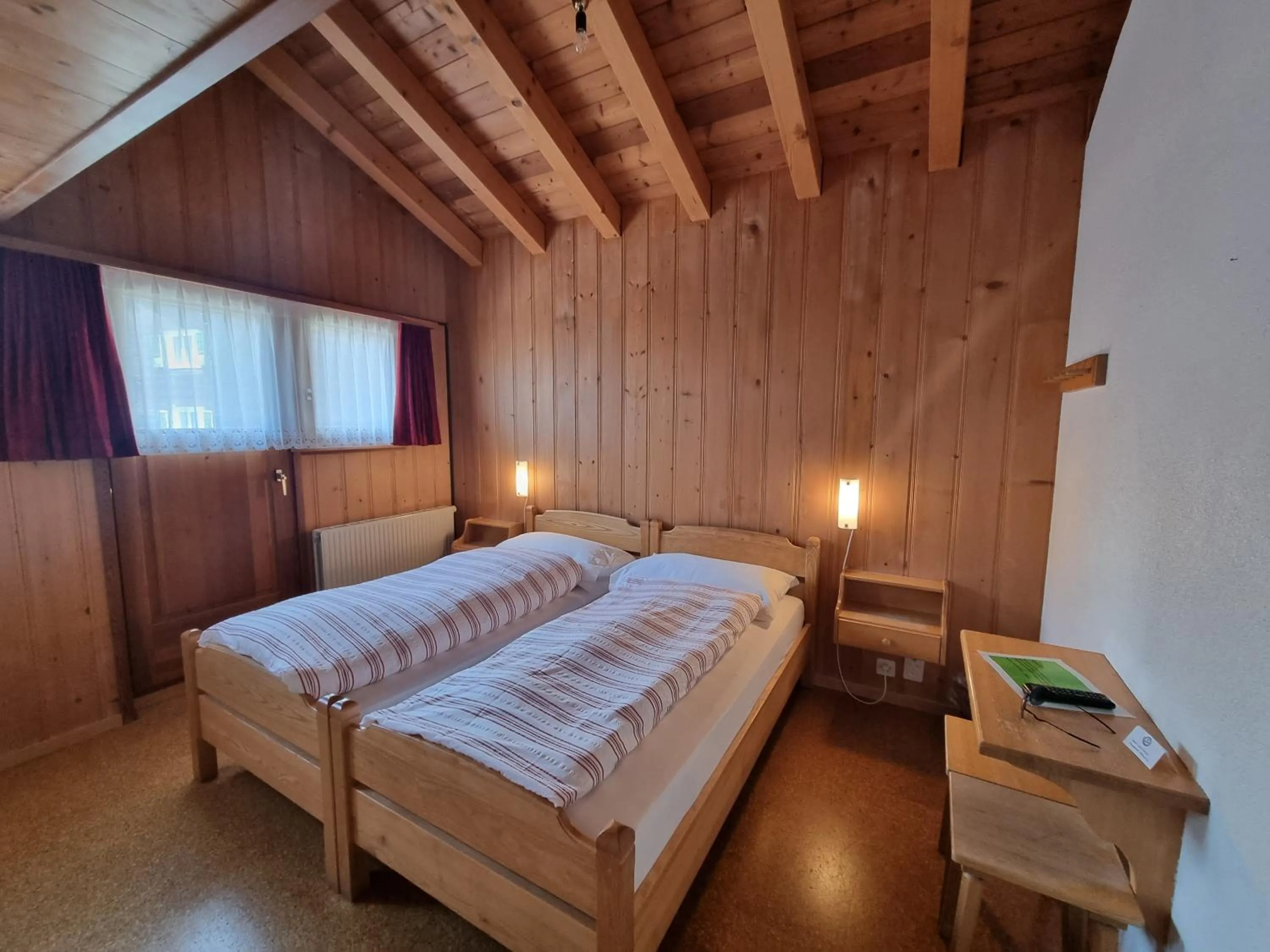 Photo of the whole room, Bed in Hotel Astoria