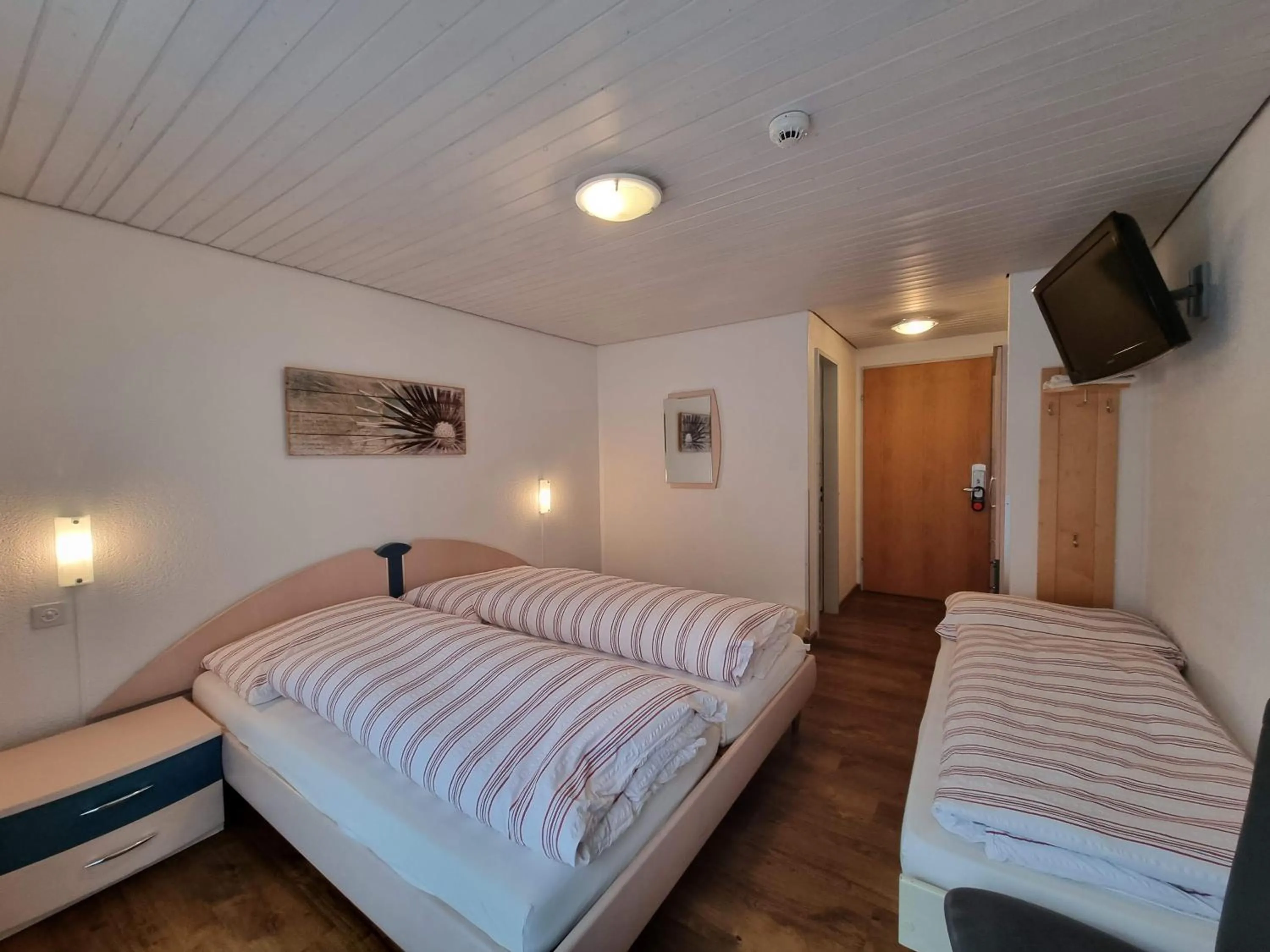 Photo of the whole room, Bed in Hotel Astoria