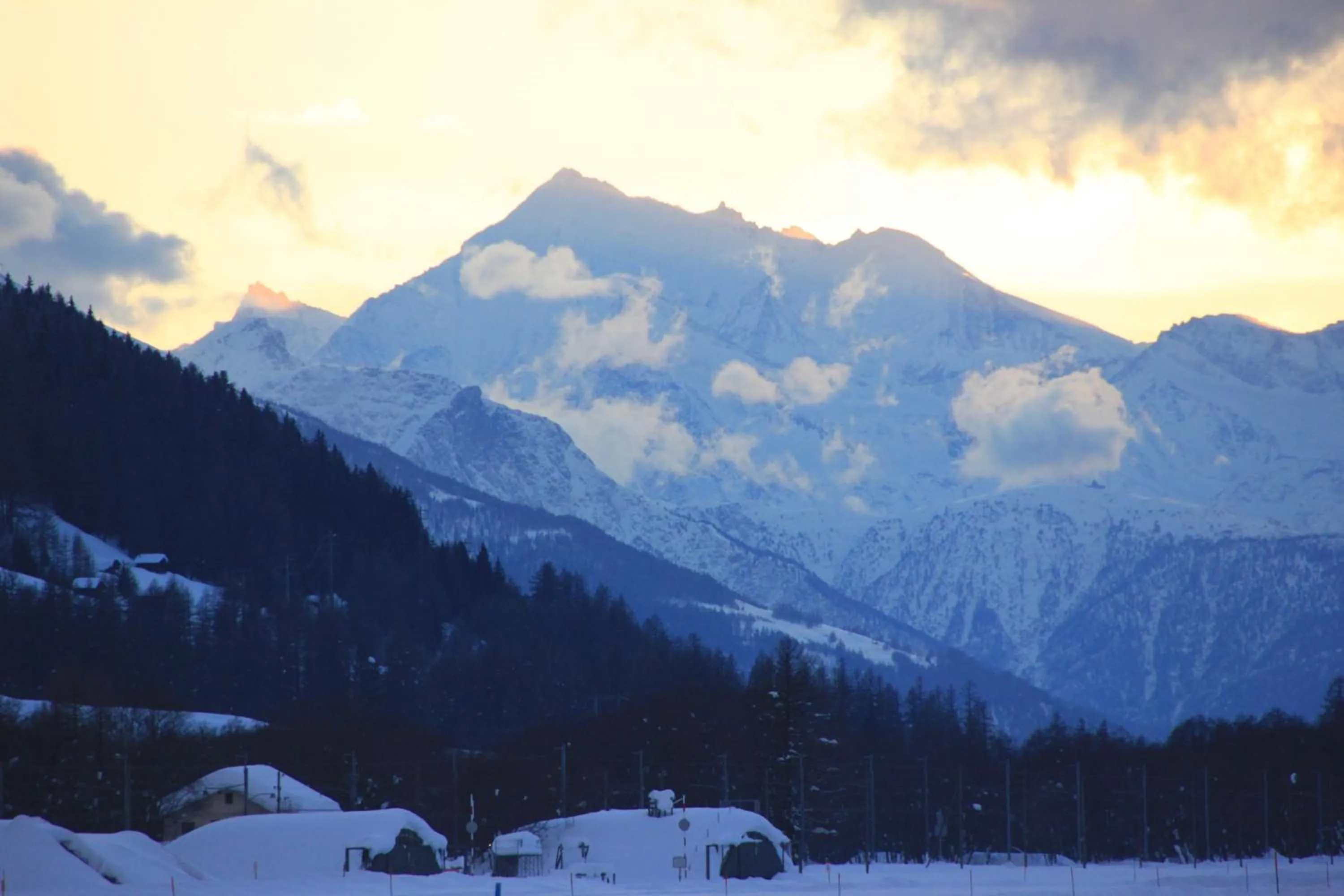 Mountain view in Hotel Astoria