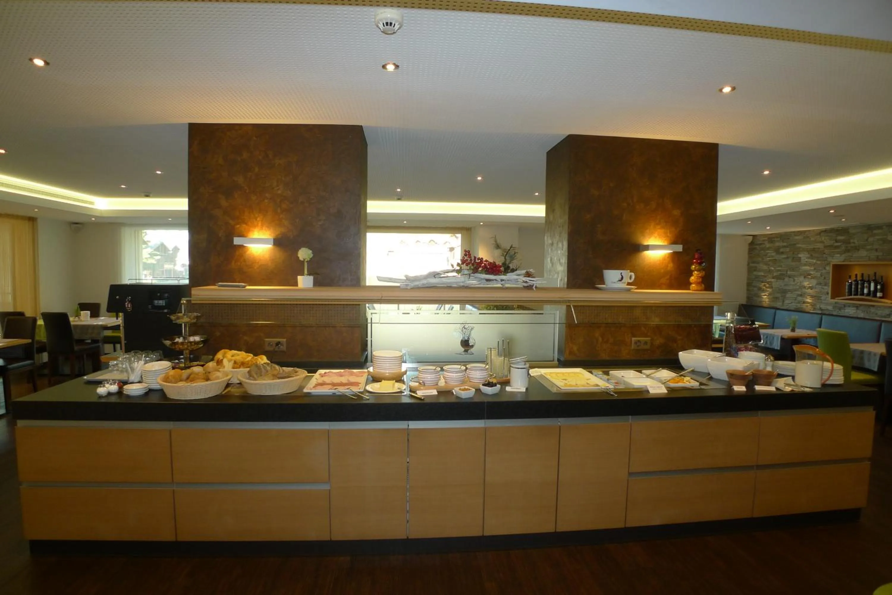 Buffet breakfast in Hotel Astoria