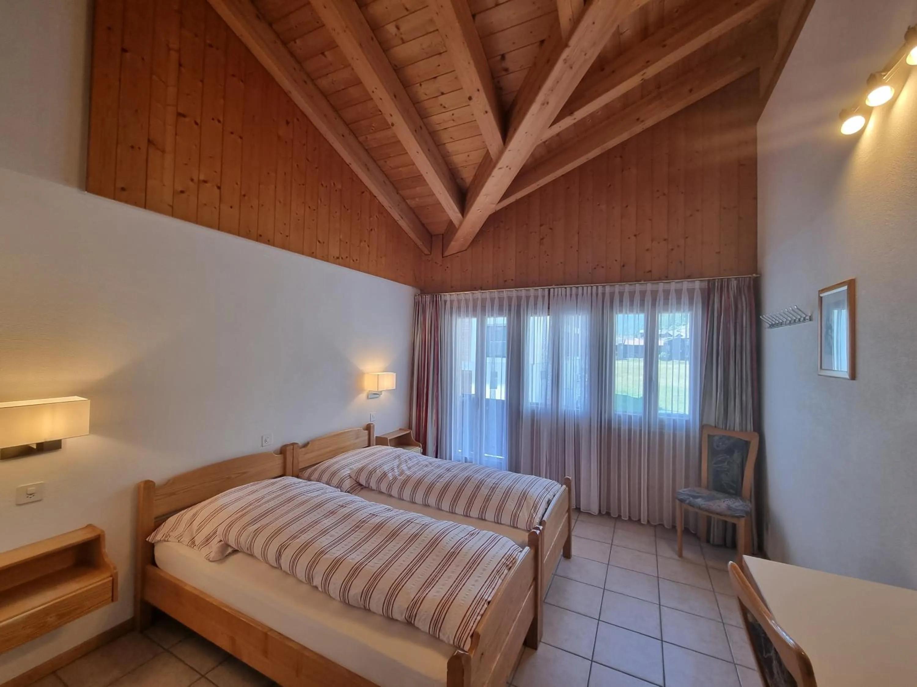 Photo of the whole room, Bed in Hotel Astoria