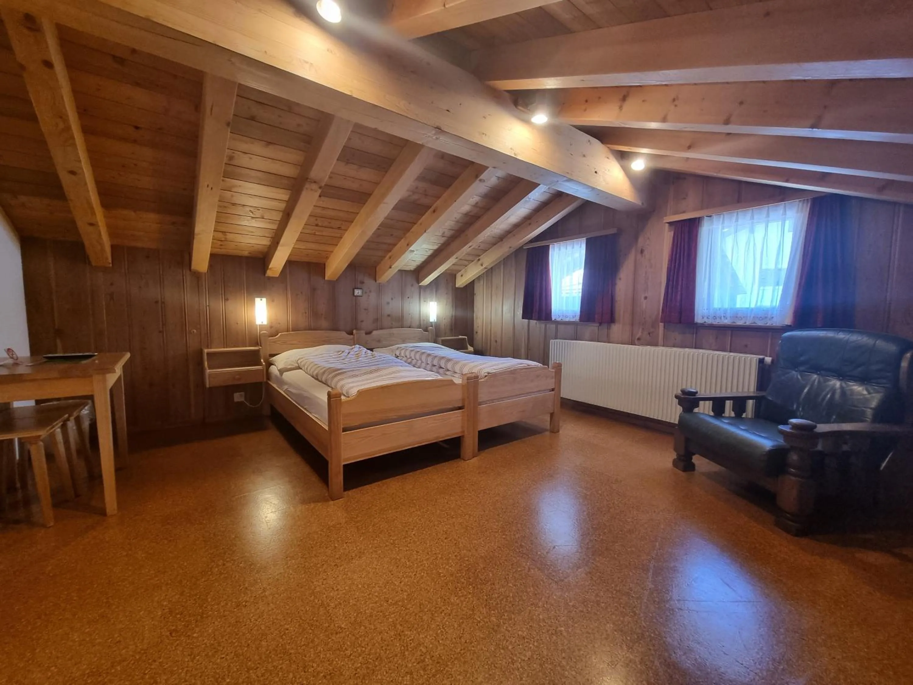 Photo of the whole room, Bed in Hotel Astoria