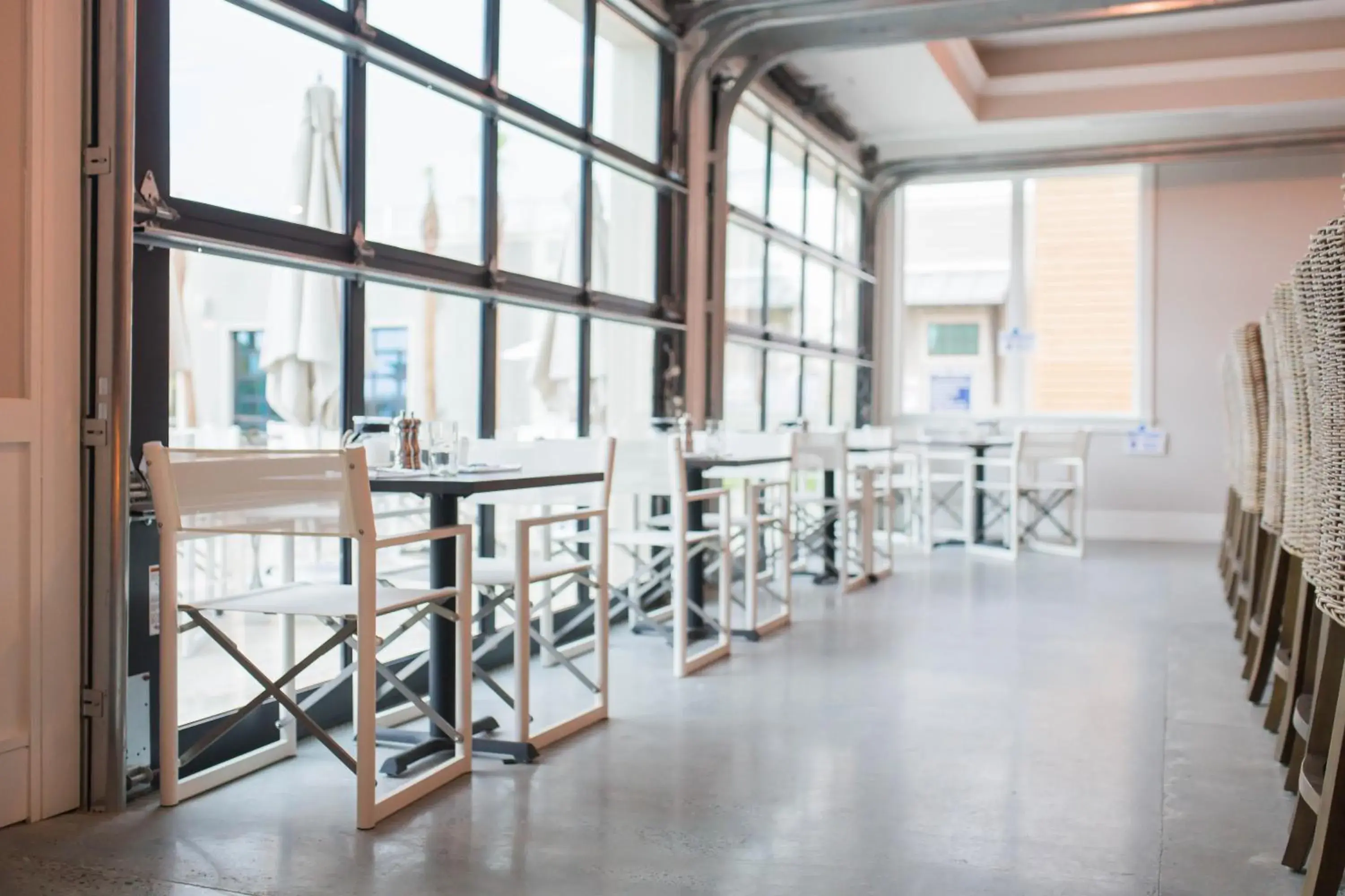 Pool view in Jekyll Ocean Club Resort Pool view in Jekyll Ocean Club Resort