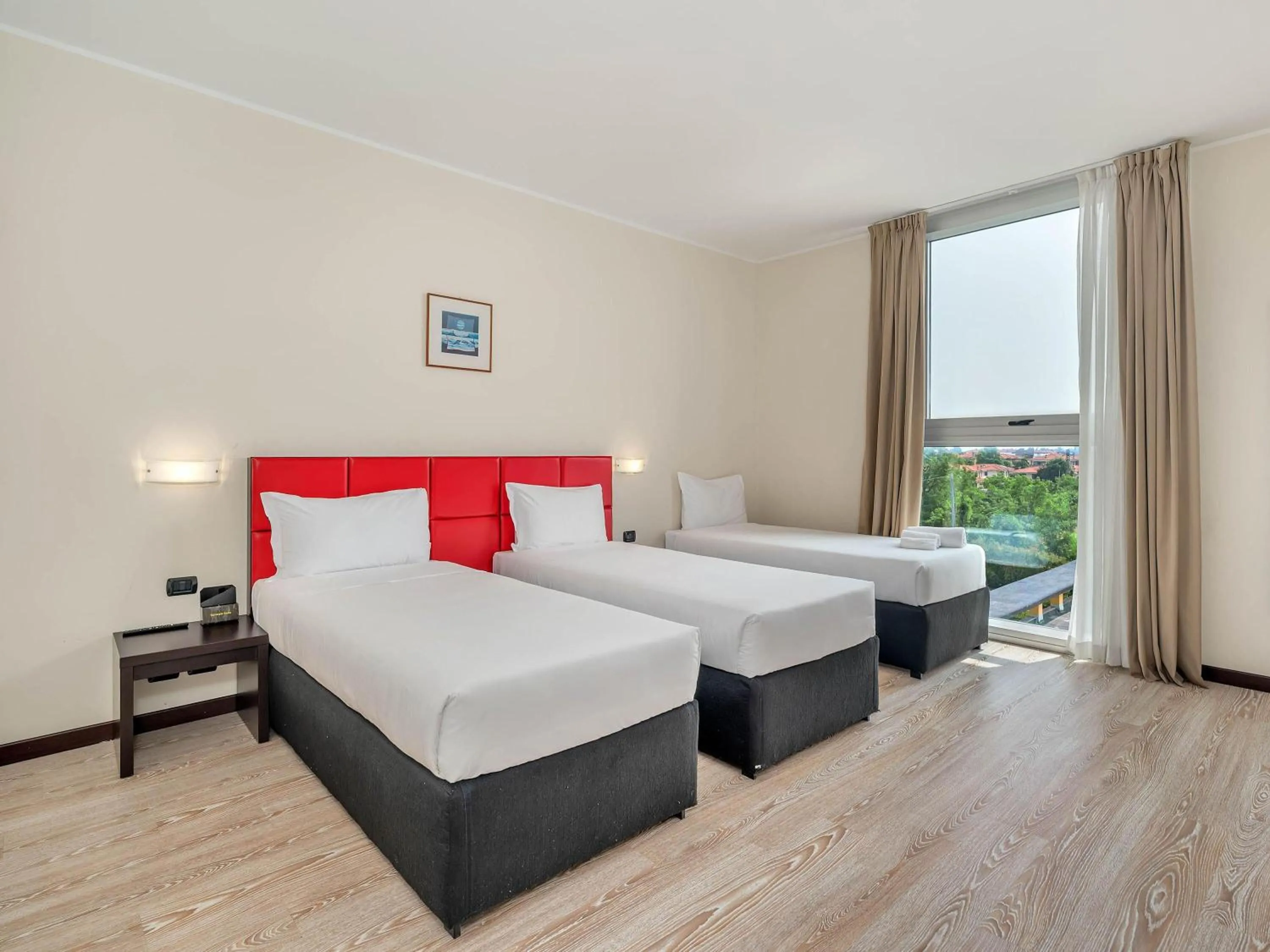 Photo of the whole room, Bed in B&B HOTEL Park Hotel Cassano