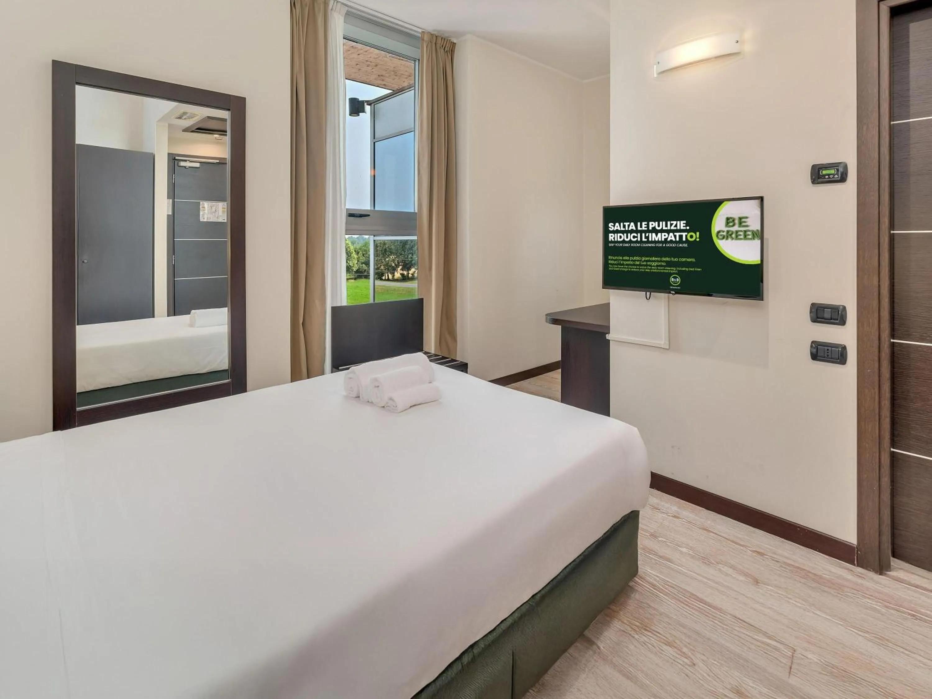 Photo of the whole room, Bed in B&B HOTEL Park Hotel Cassano