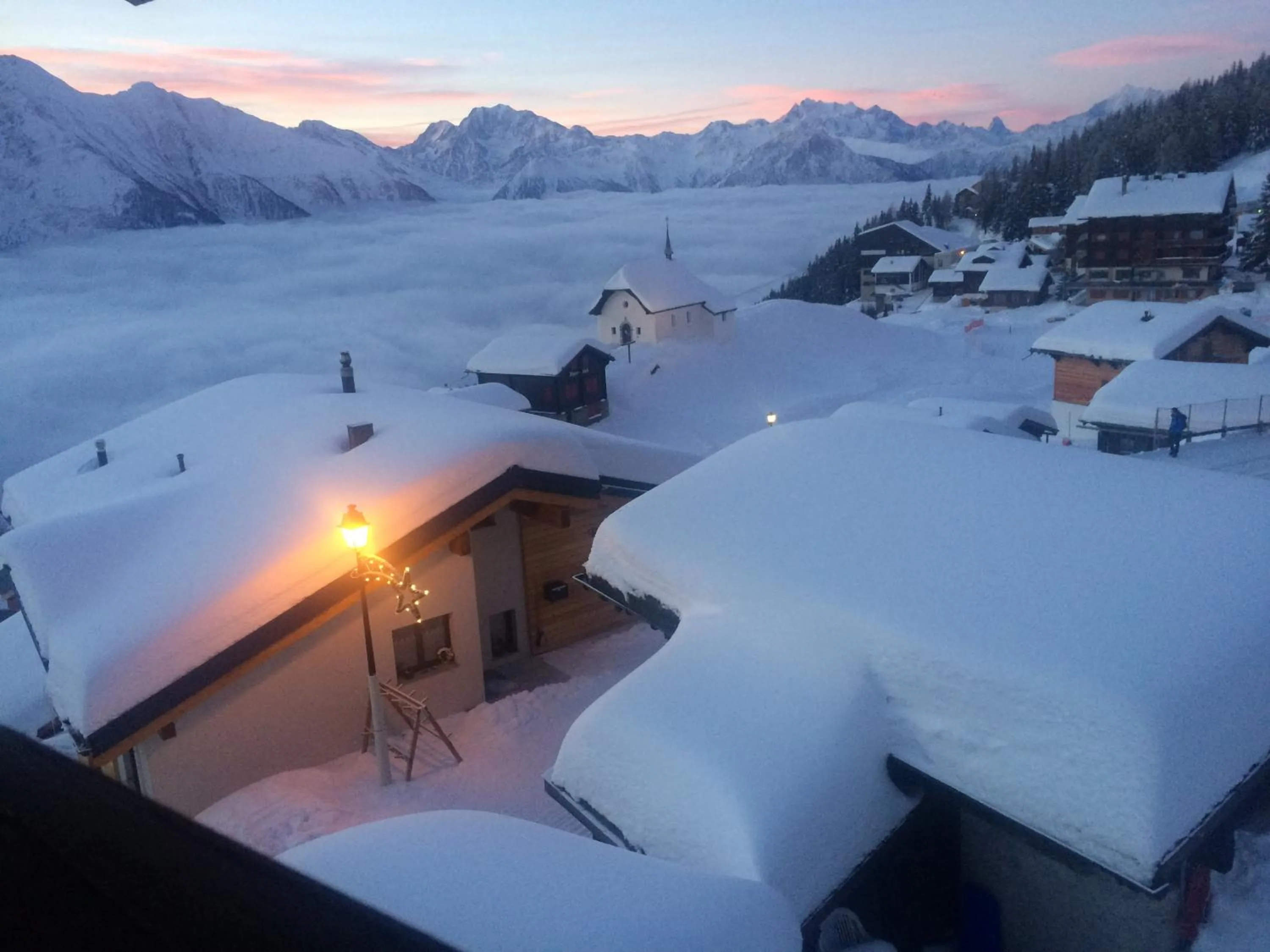 Nearby landmark in Hotel Le Postillion