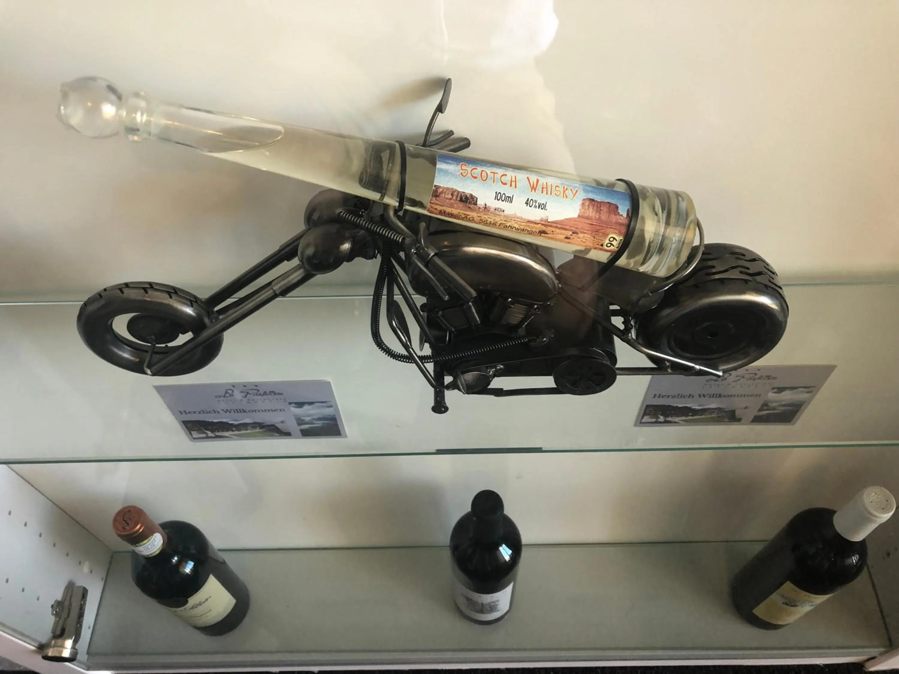 Property building in Hotel Le Postillion