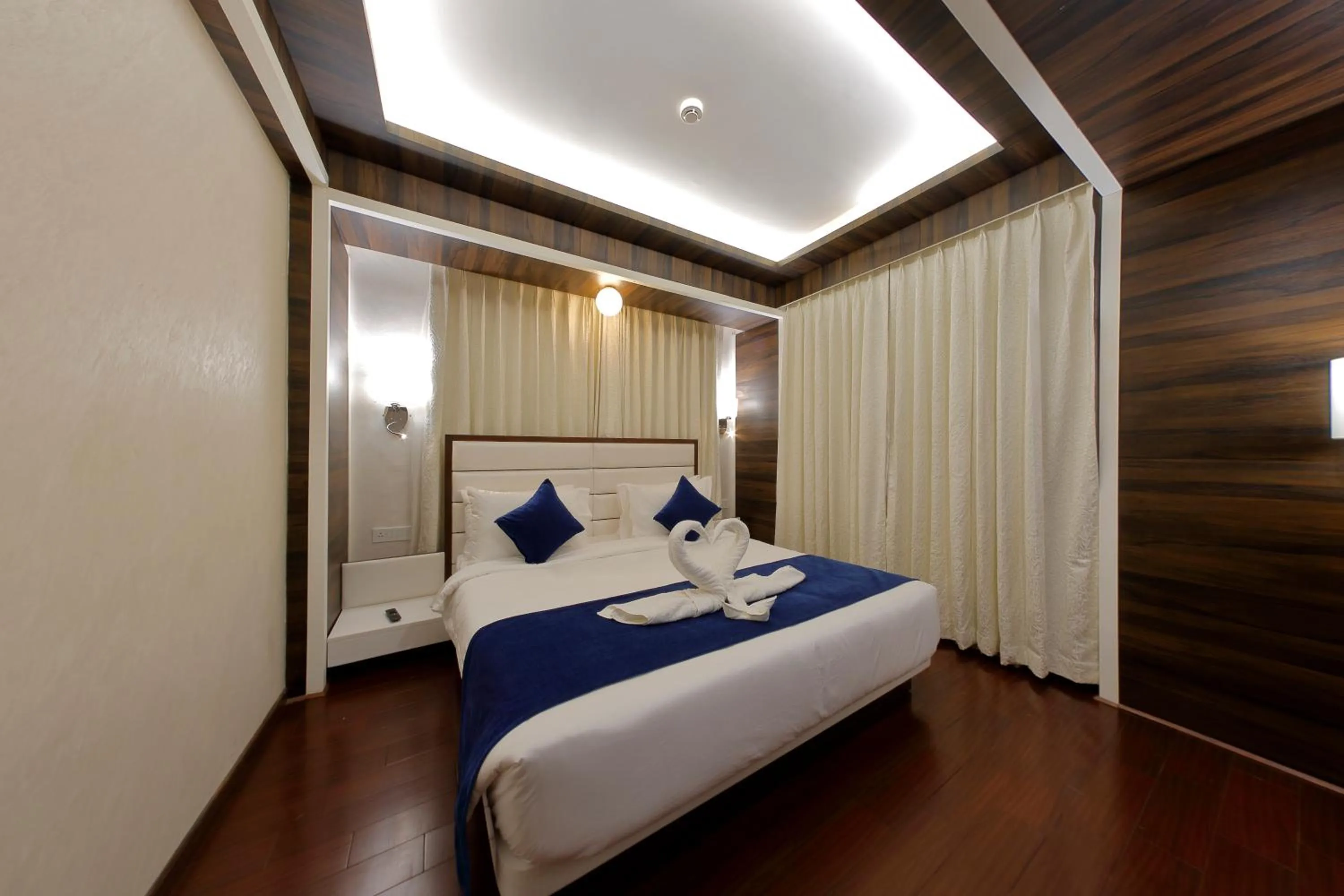 Photo of the whole room in Hotel Silver Heights