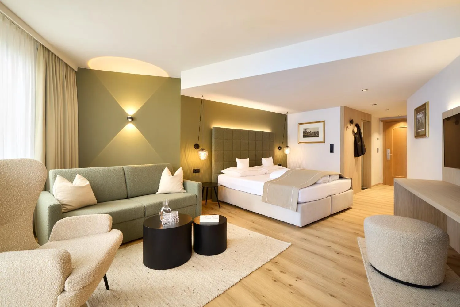 Photo of the whole room, Bed in Das Schlössl