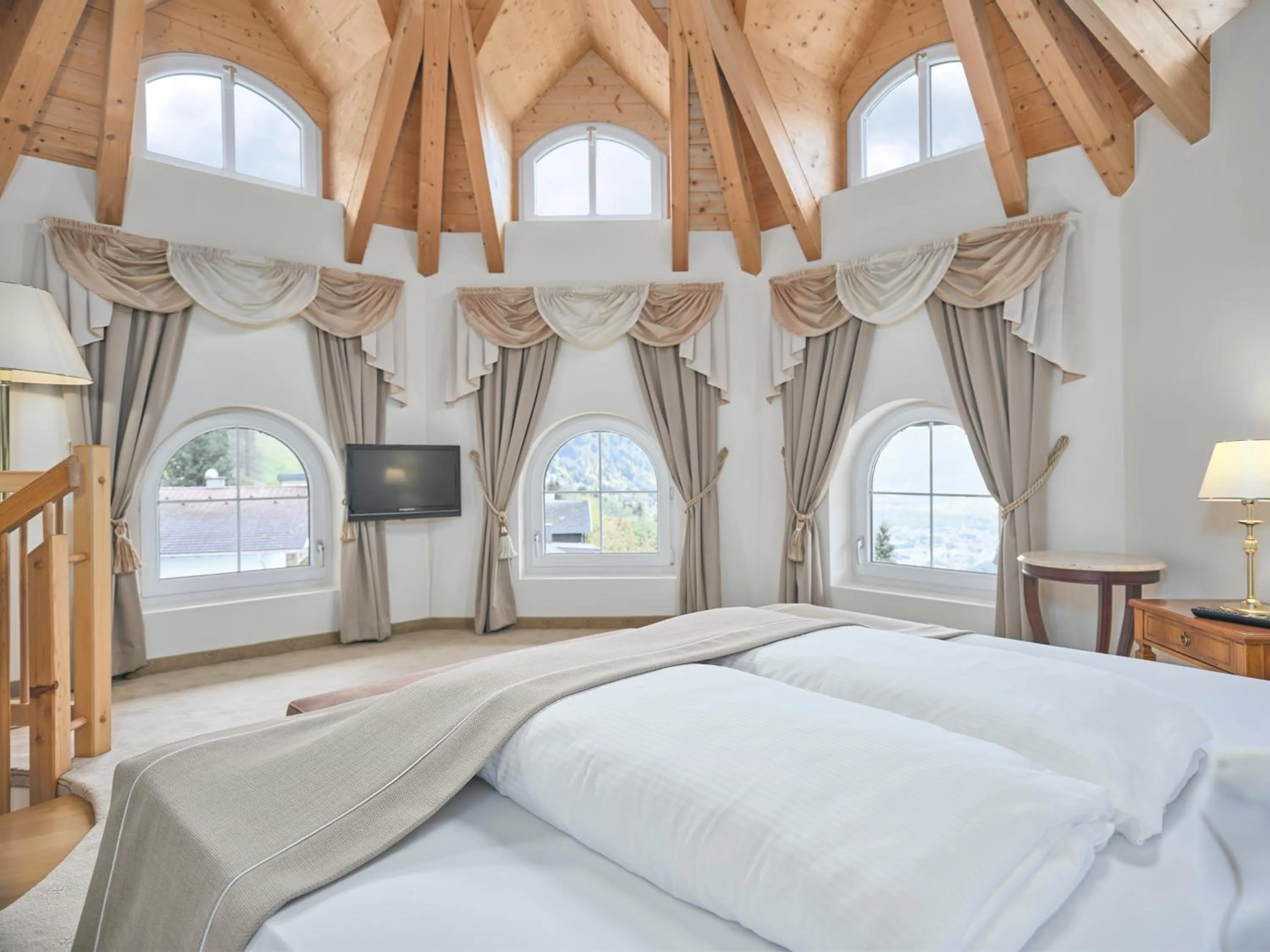 Photo of the whole room, Bed in Das Schlössl