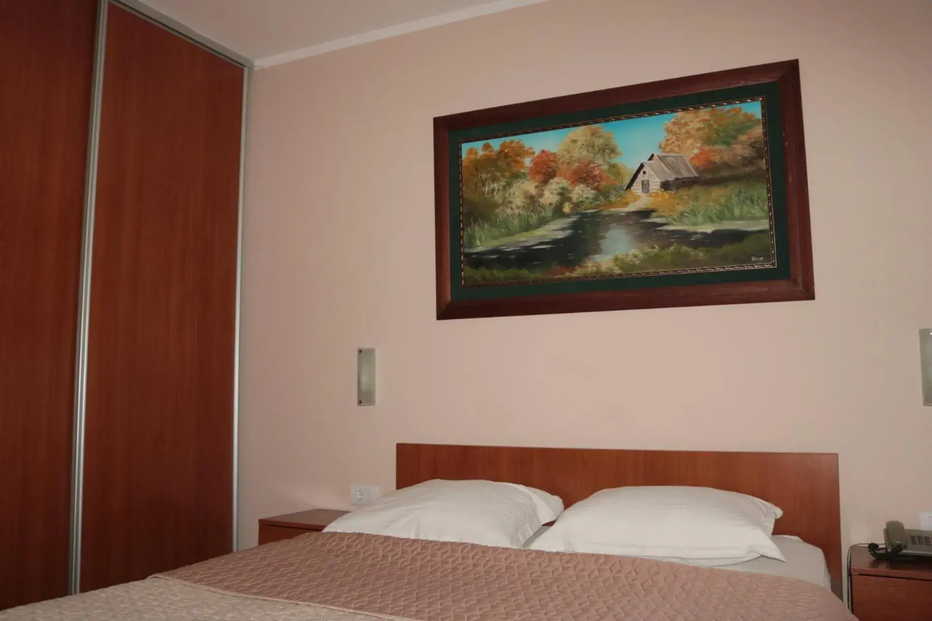 Deluxe Double Room with Balcony - single occupancy in Hotel Perjanik Deluxe Double Room with Balcony - single occupancy in Hotel Perjanik