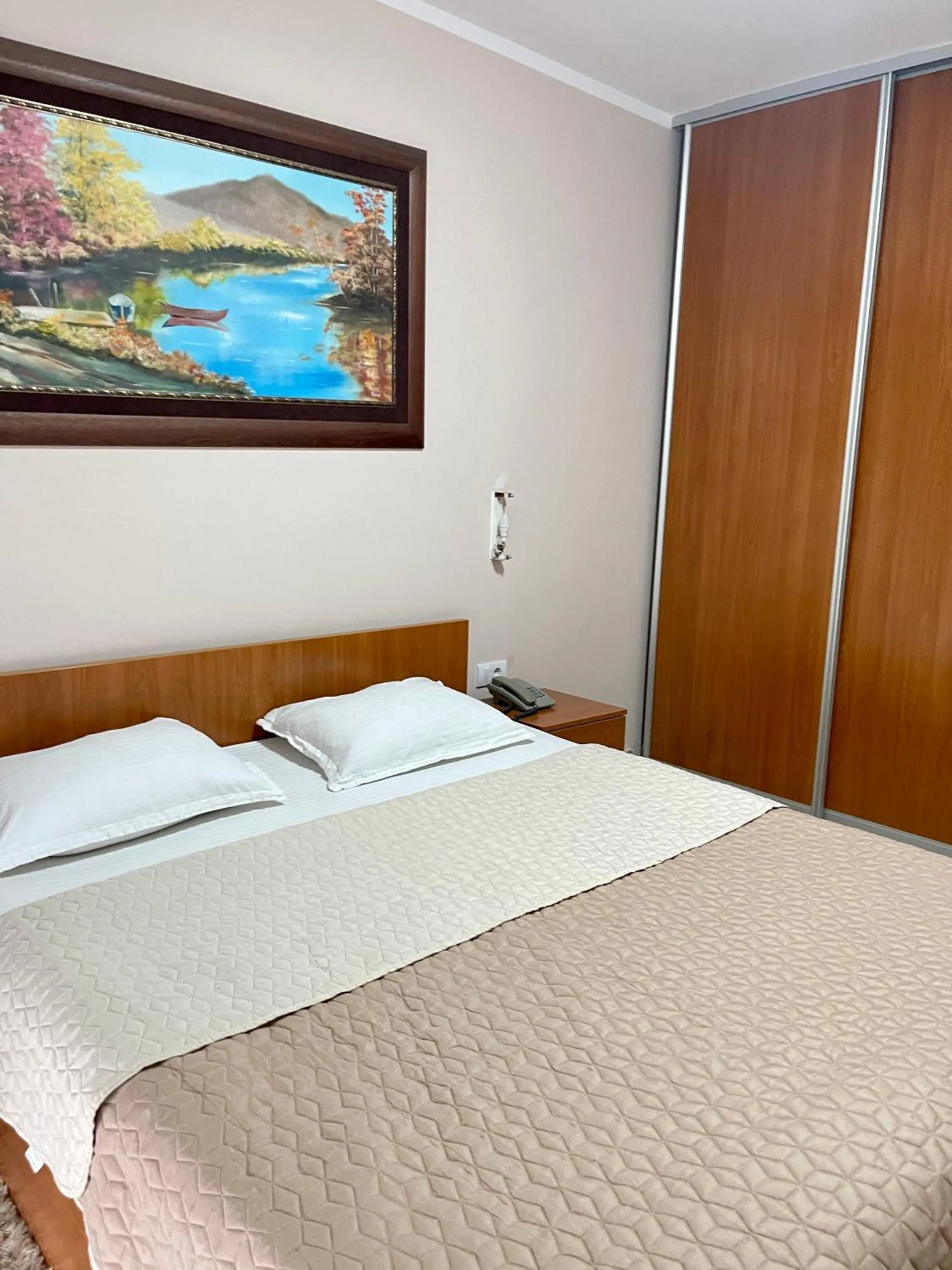 Hotel Perjanik