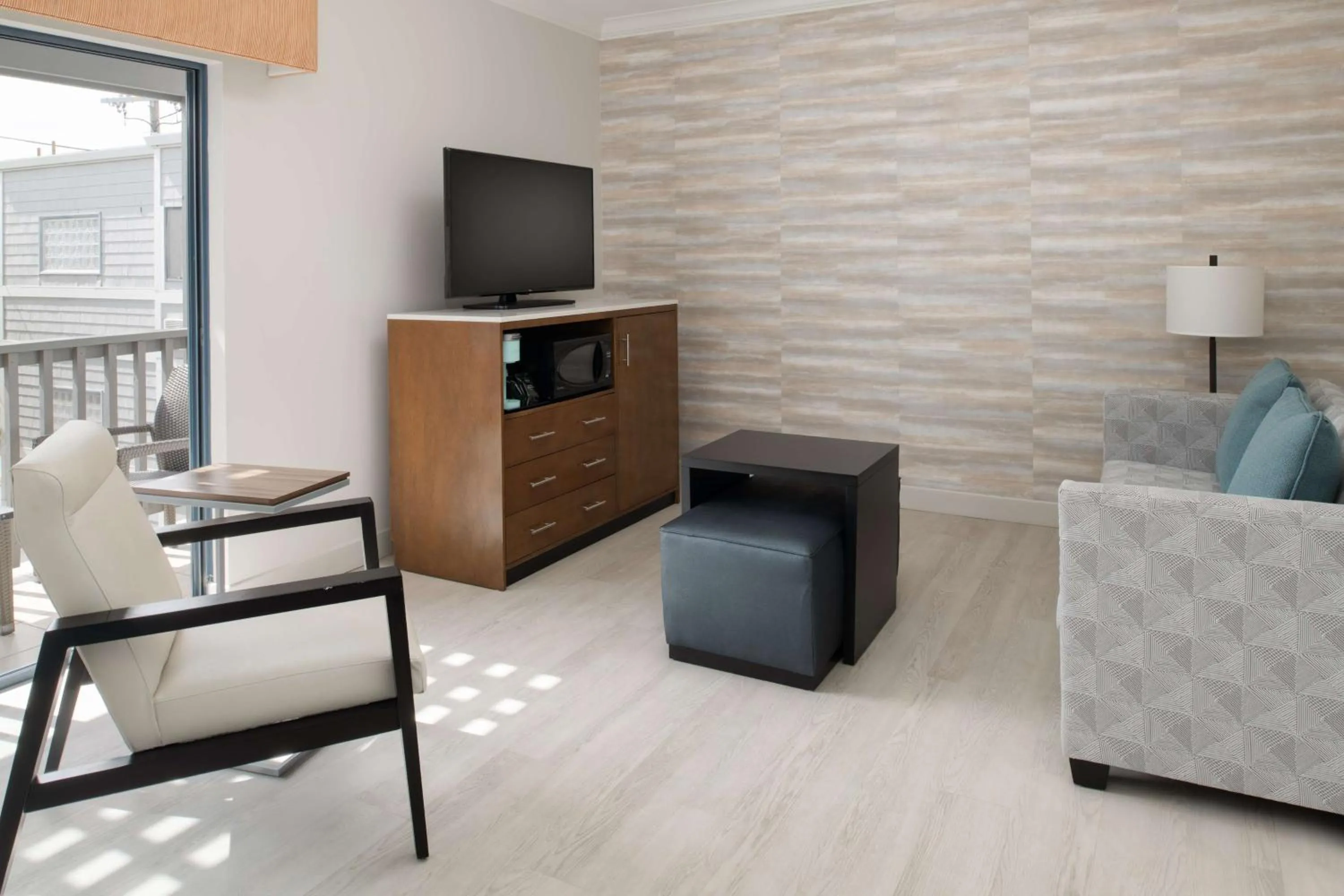 Balcony/Terrace in Best Western Plus All Suites Inn