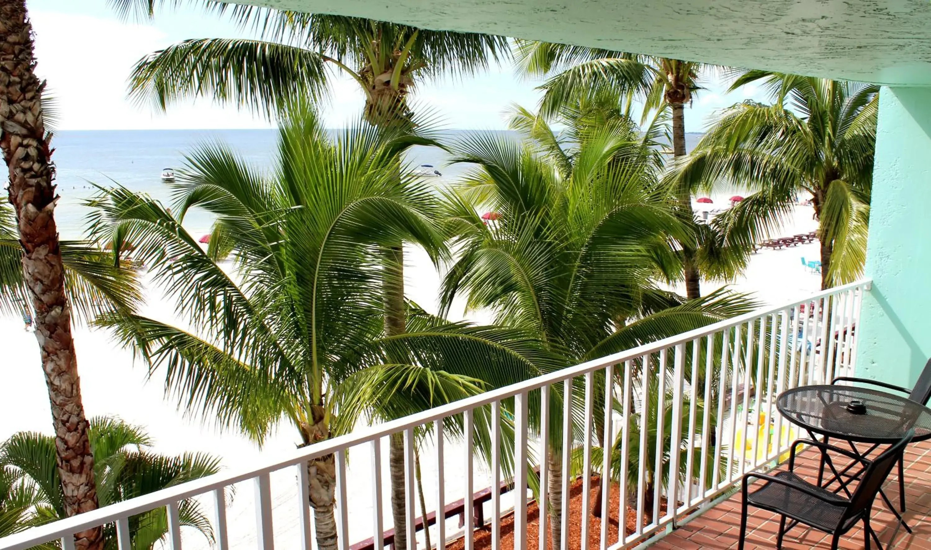 Beachfront King Bed Suite with Balcony in Lani Kai Island Resort Beachfront King Bed Suite with Balcony in Lani Kai Island Resort