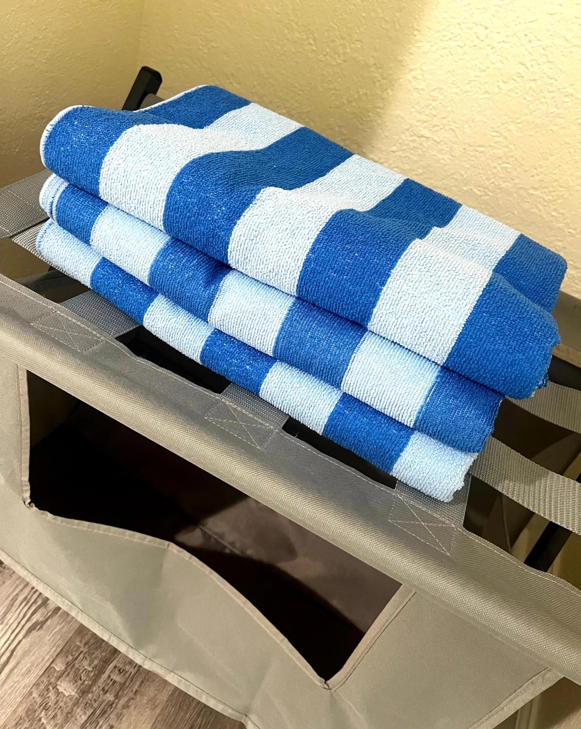 storage, Bed in Lani Kai Island Resort