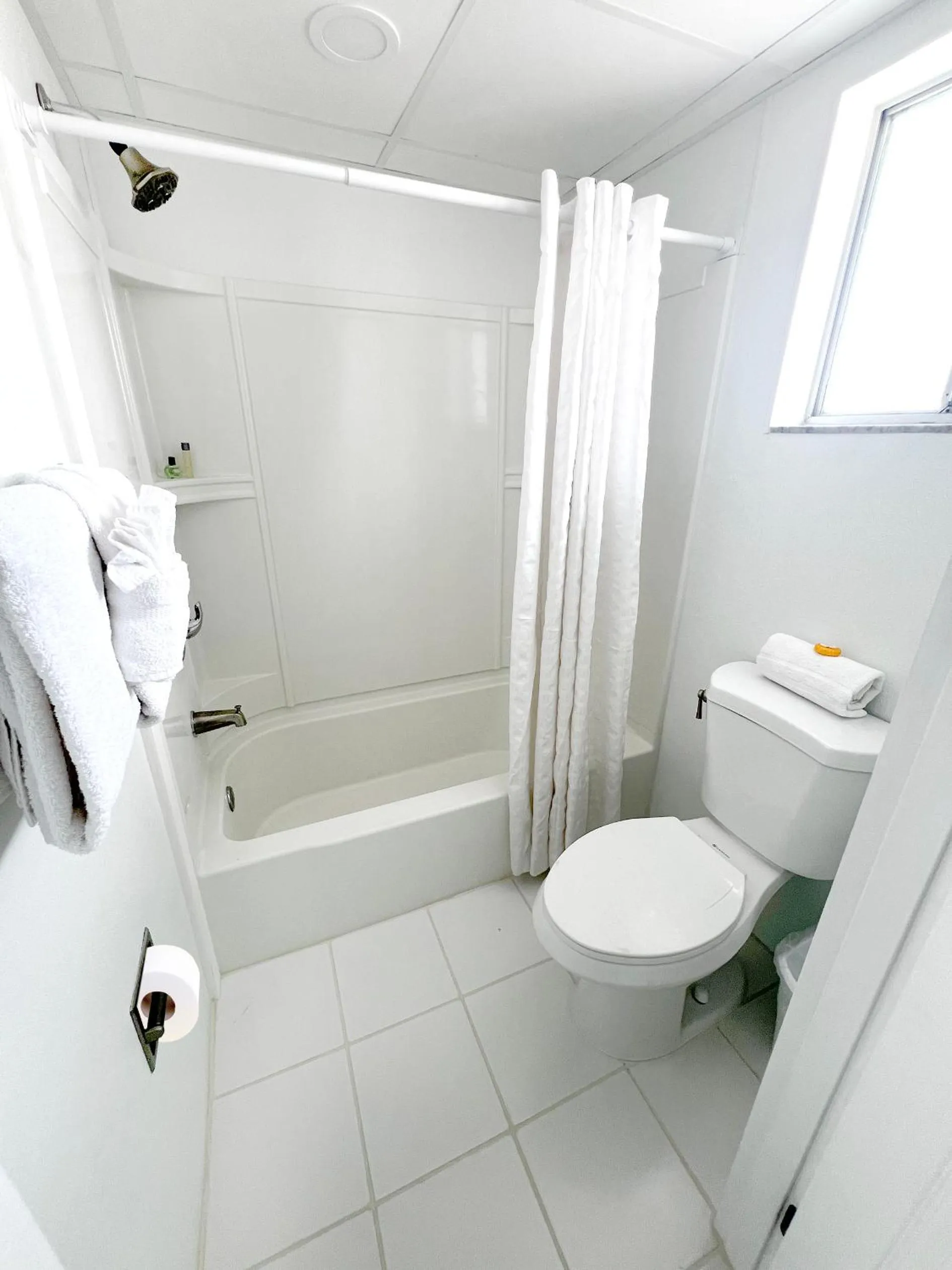 Bathroom in Lani Kai Island Resort