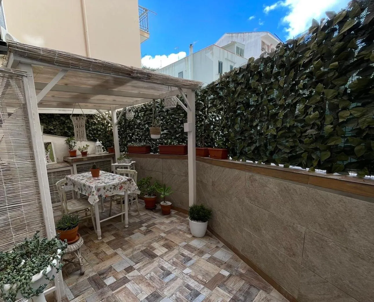 Inner courtyard view in Khorakhanè