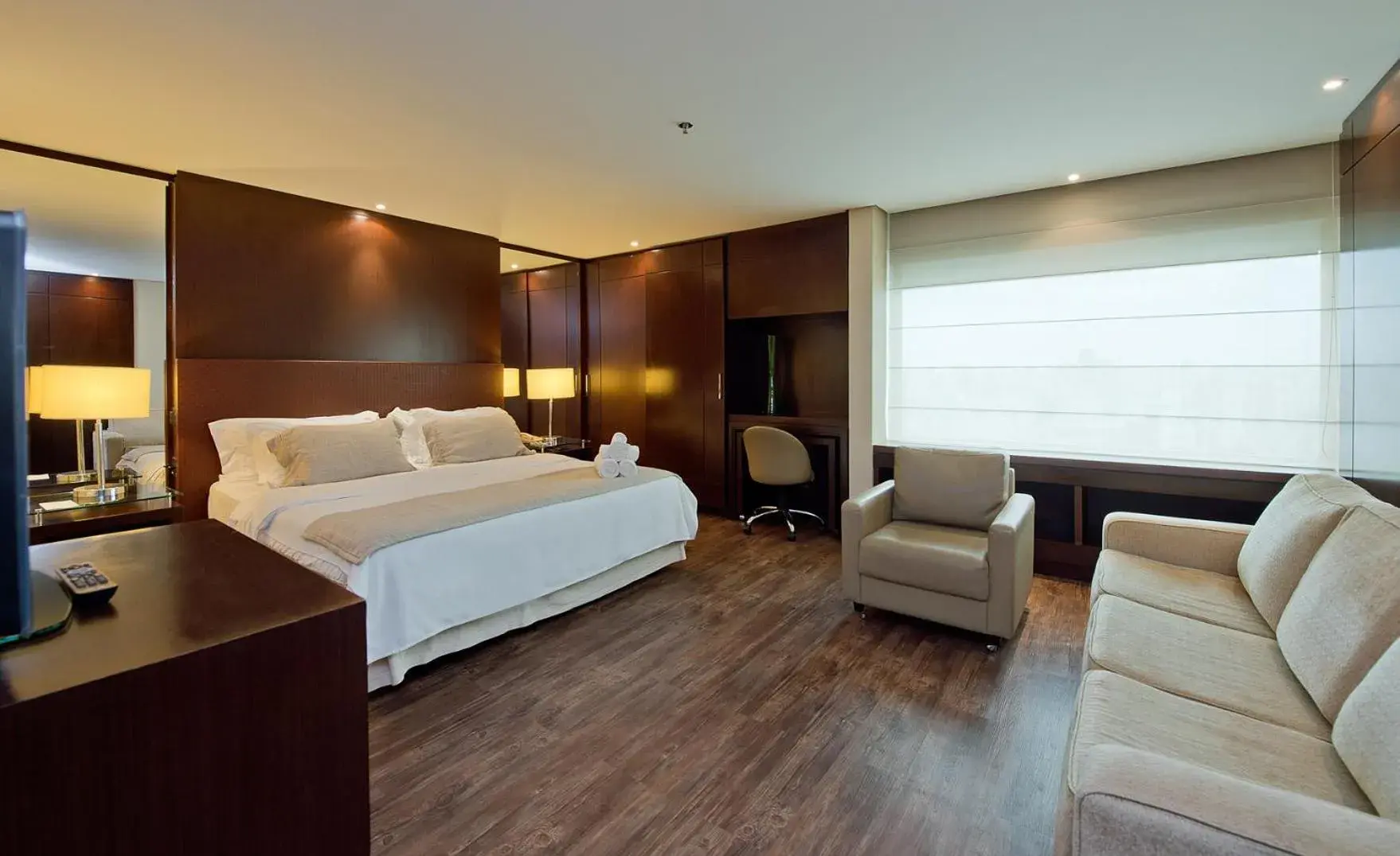 Bedroom, Bed in Majestic Palace Hotel Bedroom, Bed in Majestic Palace Hotel