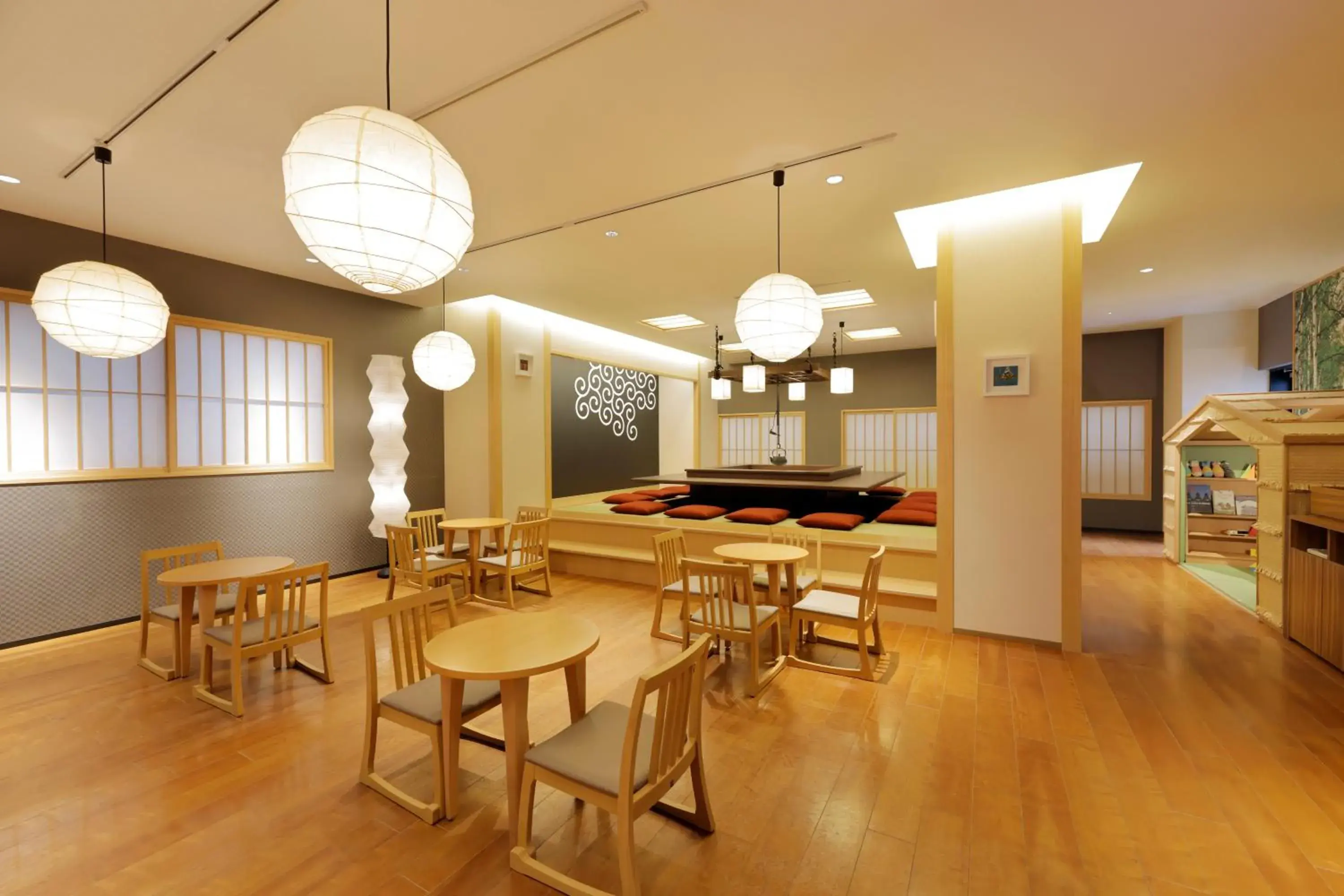 Lounge or bar in karaksa hotel Sapporo Lounge or bar in karaksa hotel Sapporo