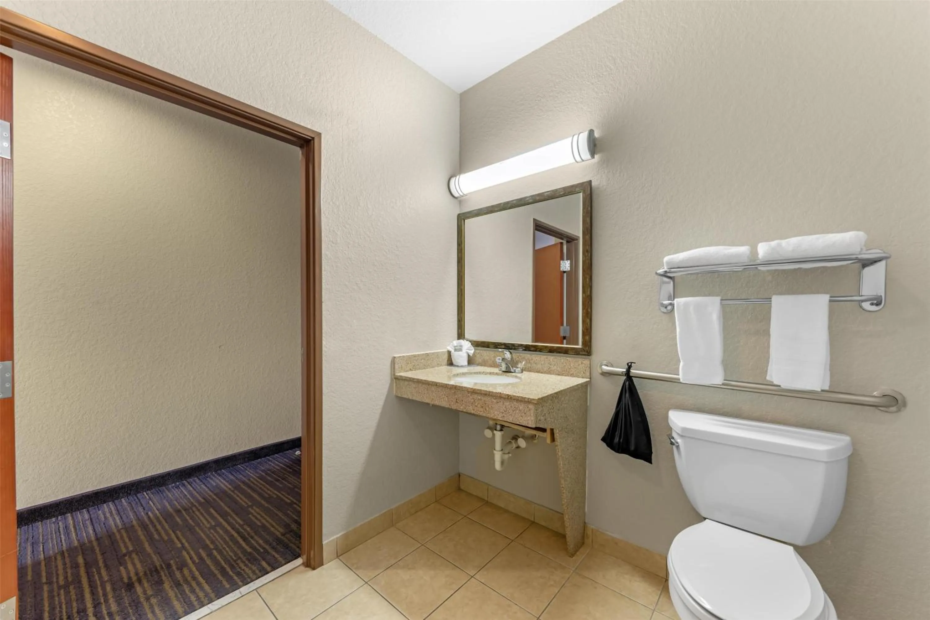 Bathroom in Best Western Plus San Antonio East Inn & Suites